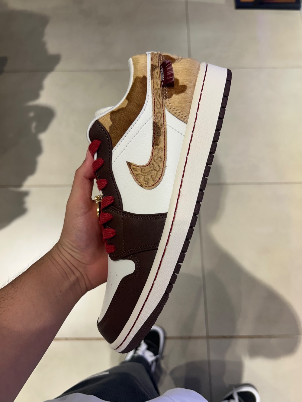 Air Jordan 1 Low SE Year of the Horse — 46, Novo