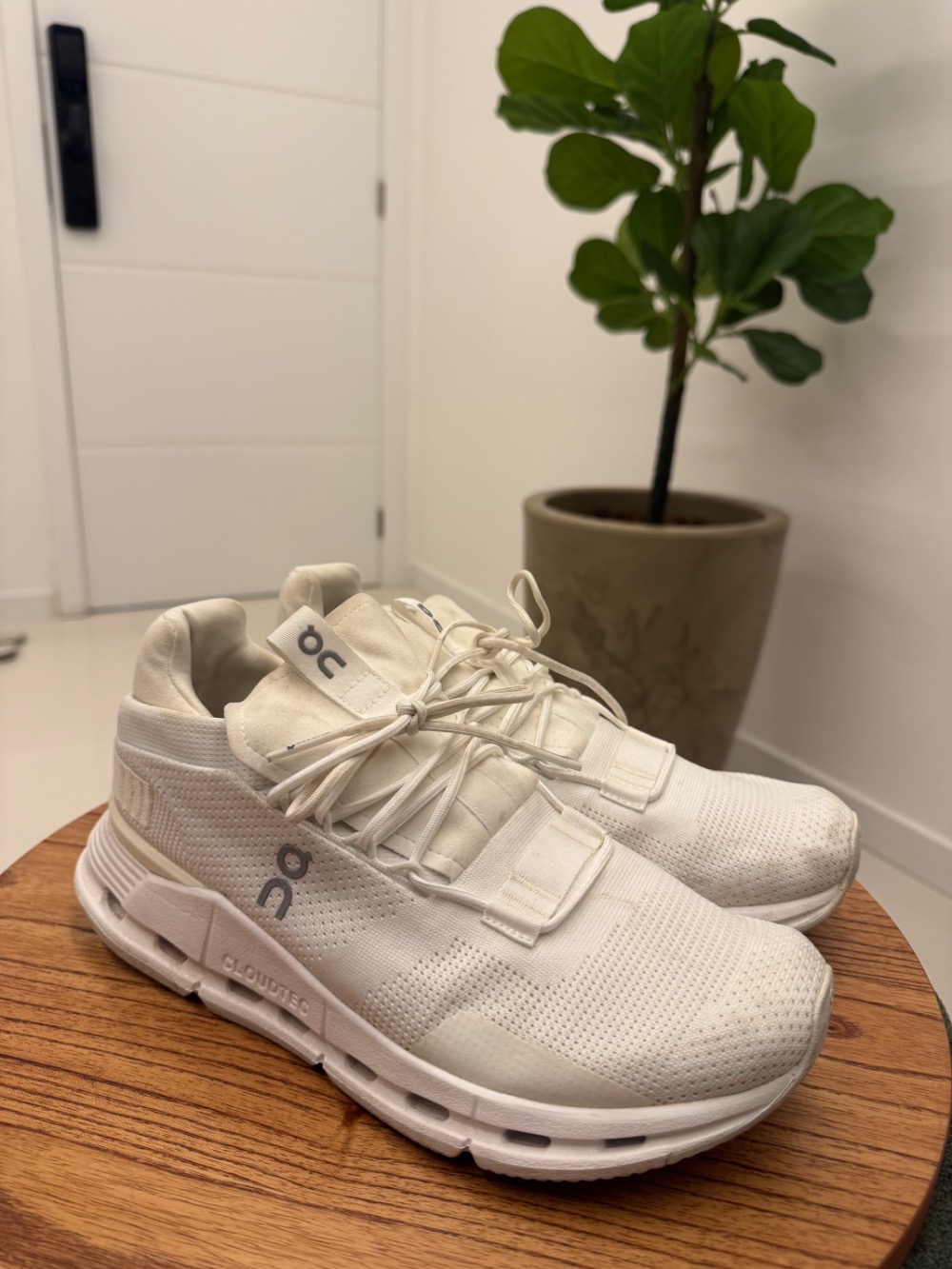 On Running Cloudnova Form 2 Oyster Ivory
