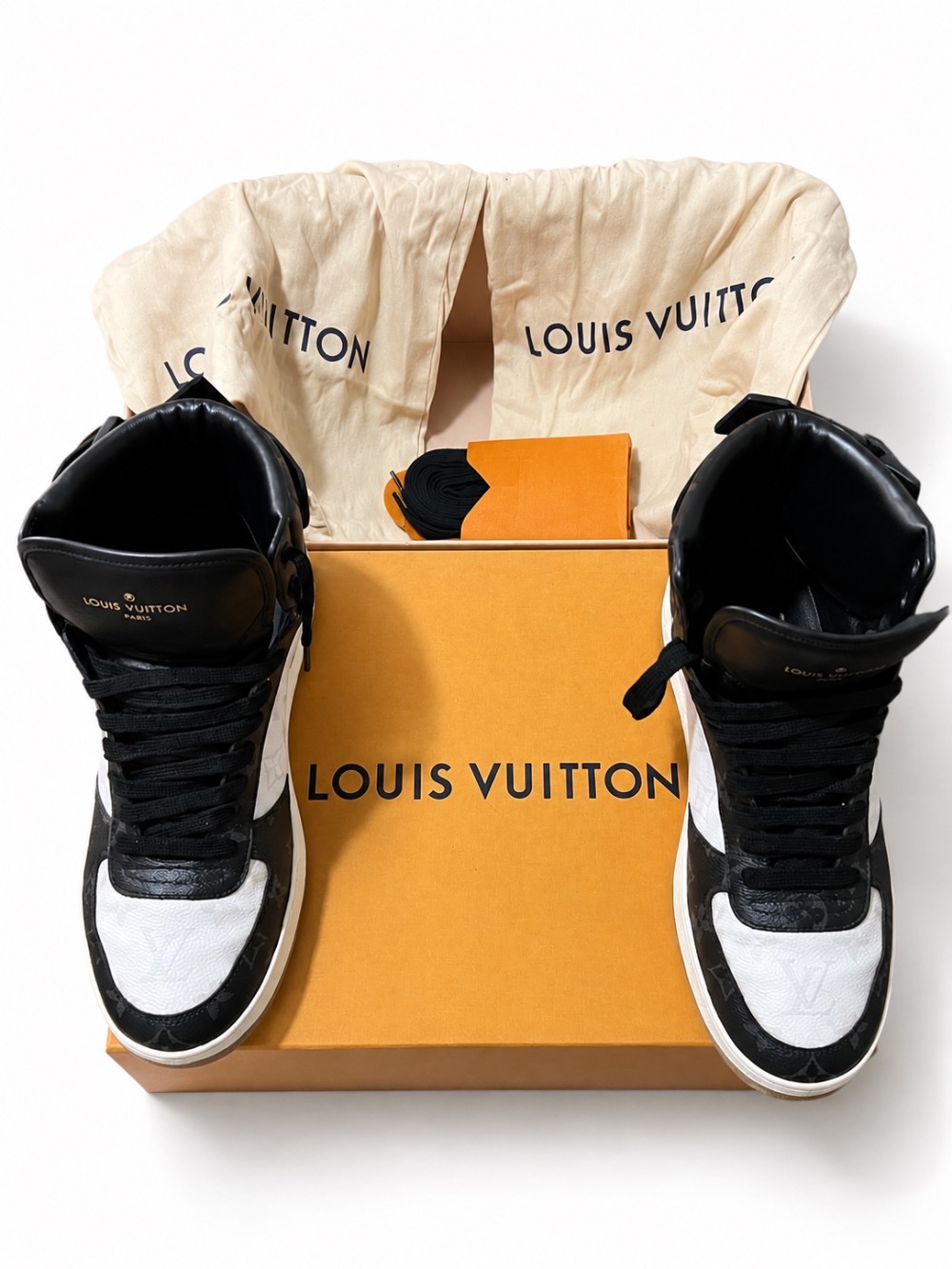 Louis Vuitton Rivoli High