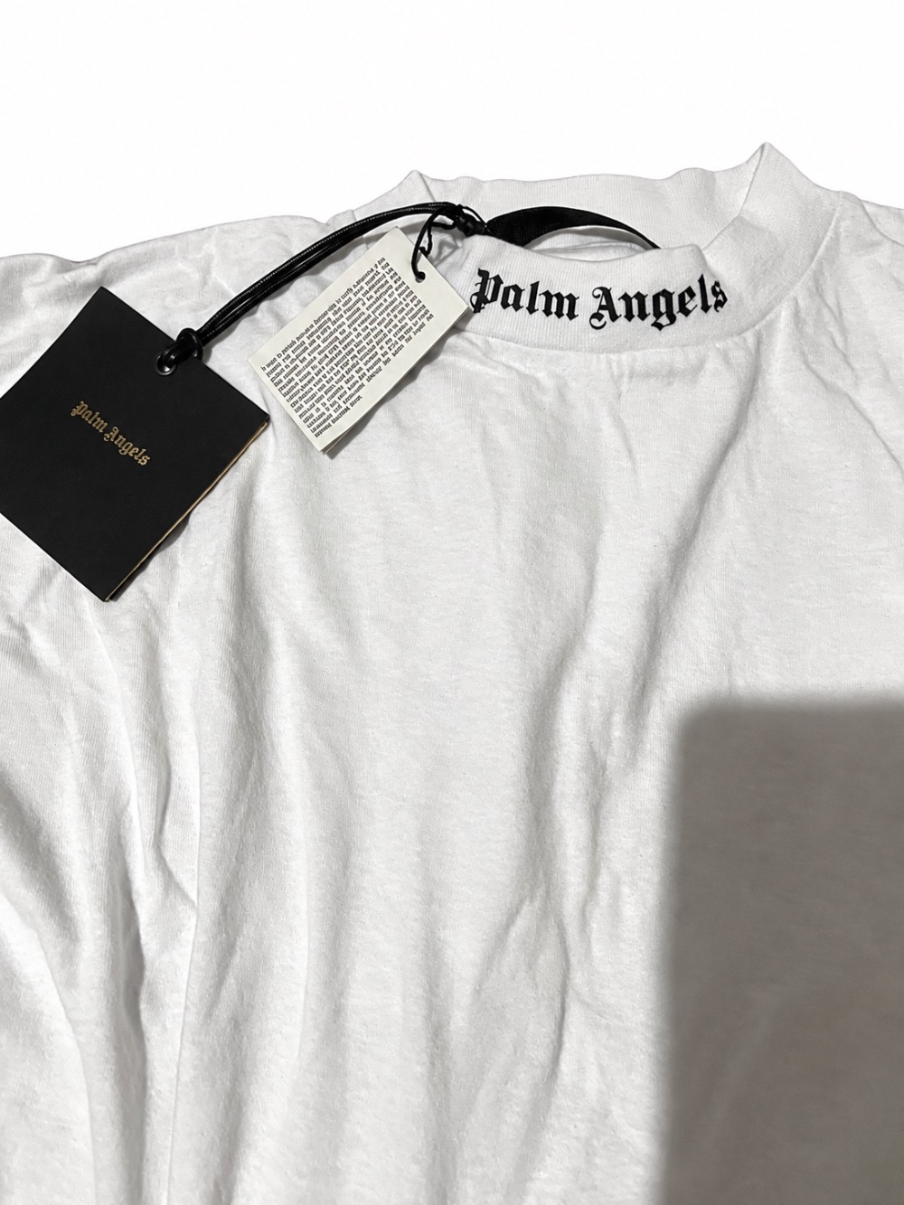Classic Logo Over Tee da Palm Angels, coleção Spring/Summer 2021 (SS21), código PMAA002R21JER001.