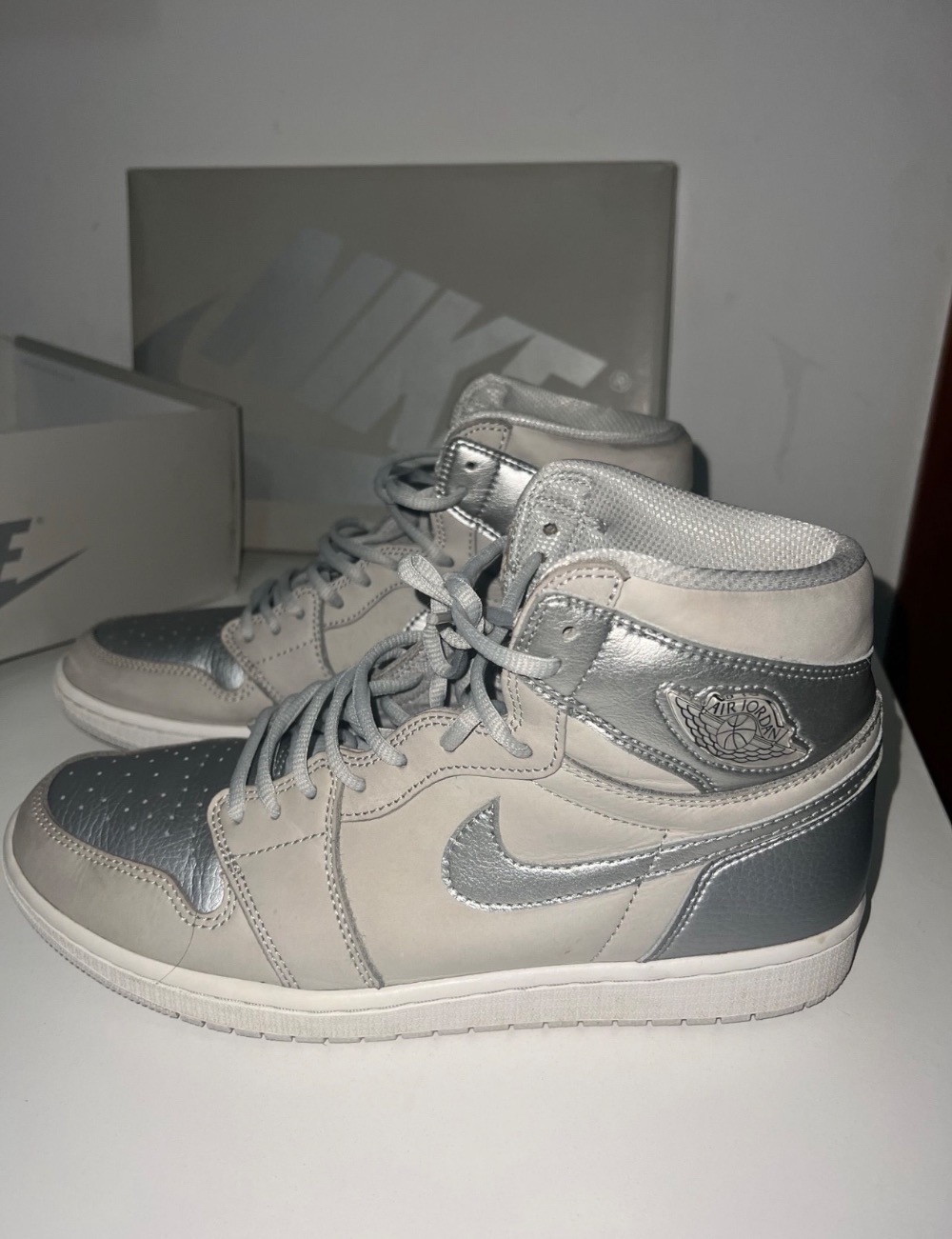Air Jordan 1 High CO.JP Tokyo Neutral Grey
