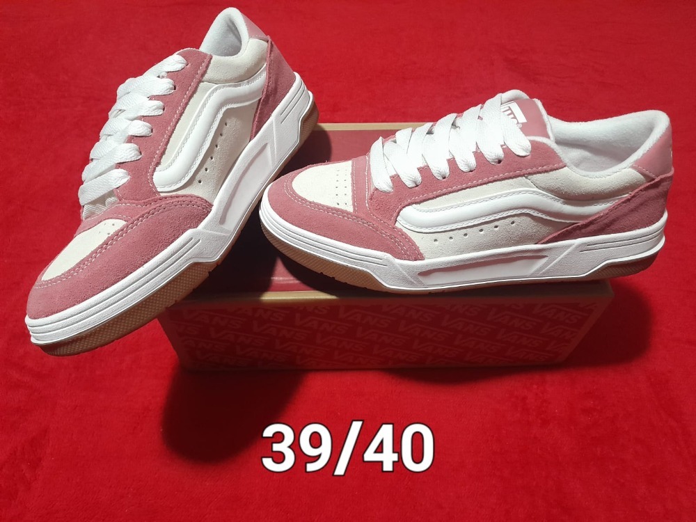 Tênis VANS HYLANE