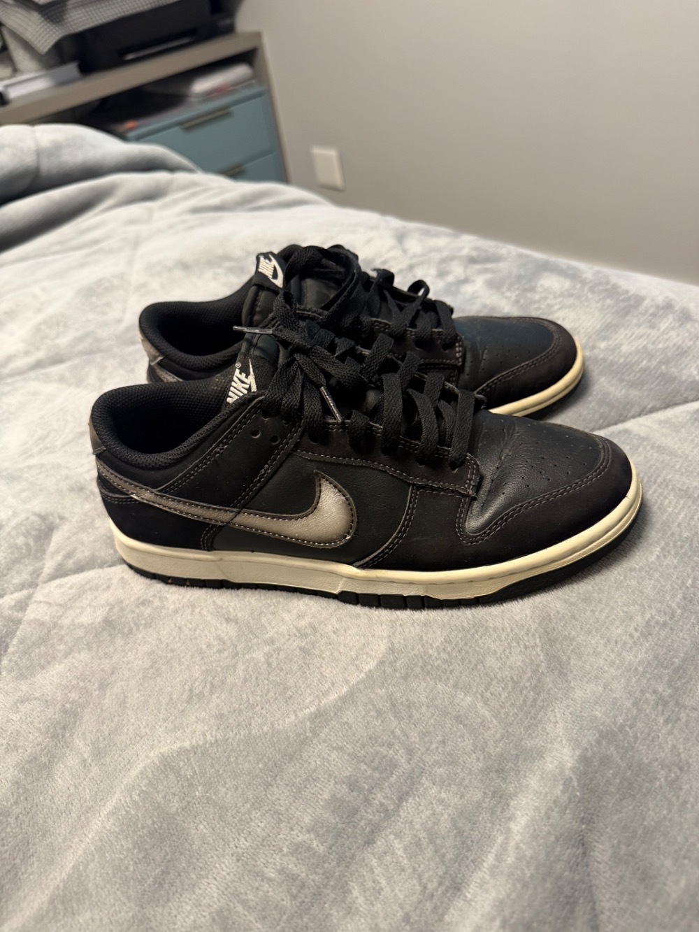 Nike Dunk Low Airbrush Swoosh Black