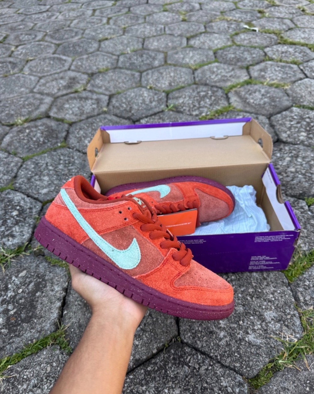 Nike SB Dunk Low Pro Mystic Red and Rosewood