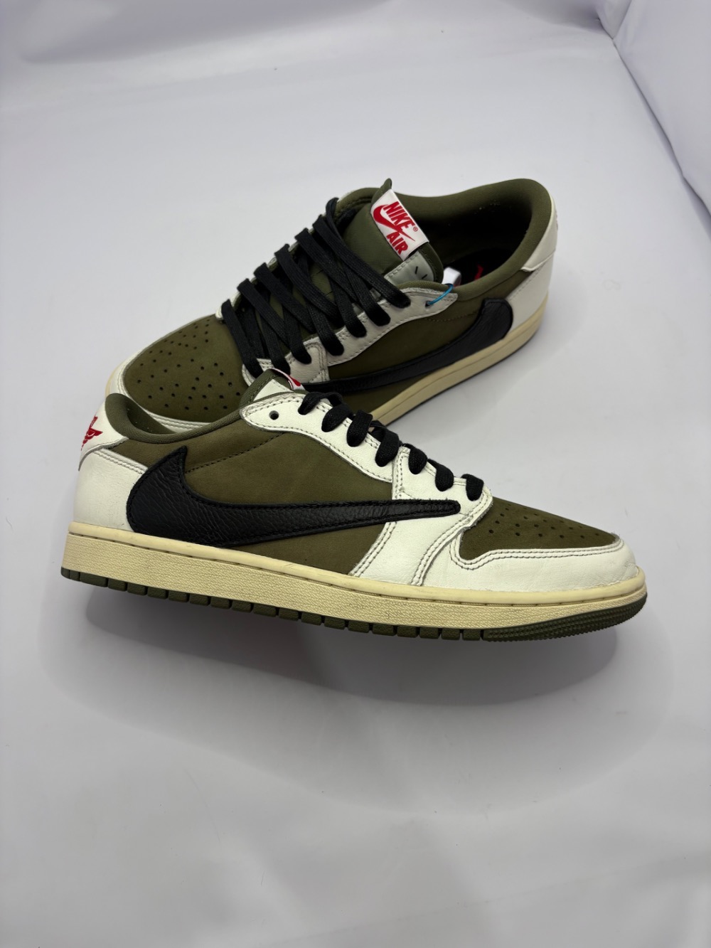 Travis Scott x Air Jordan 1 Low OG SP Medium Olive