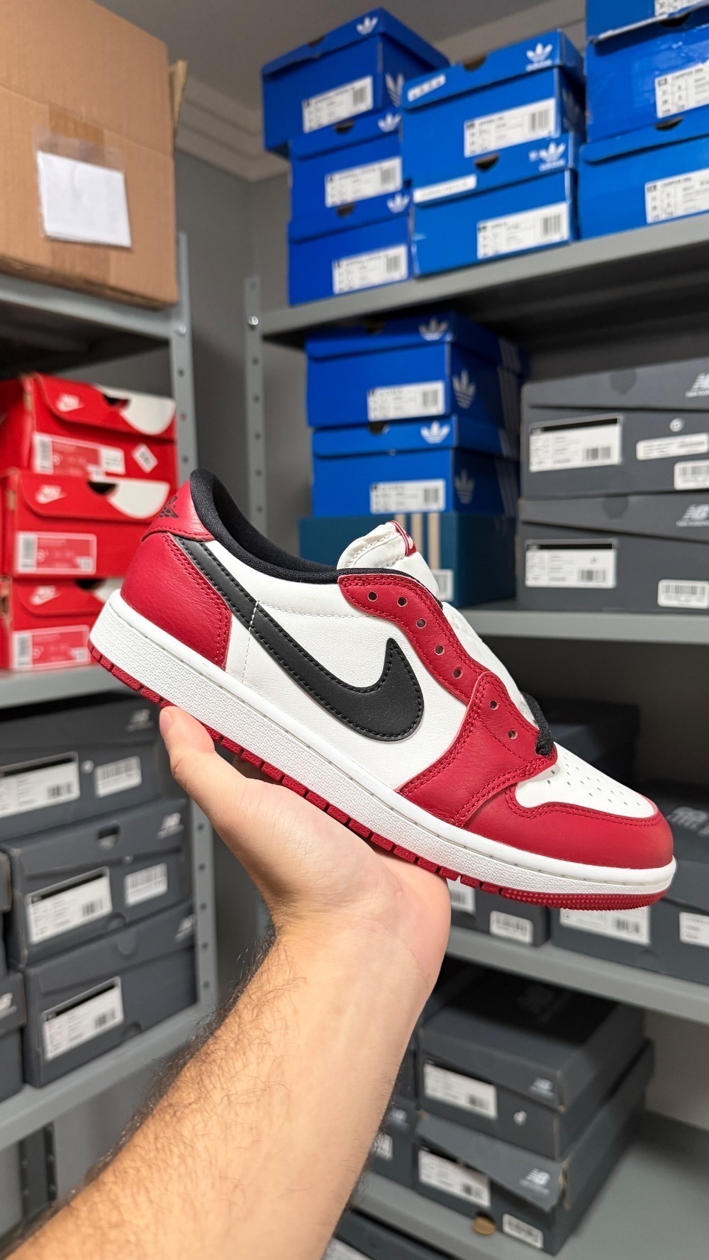 Air Jordan 1 Low OG Chicago