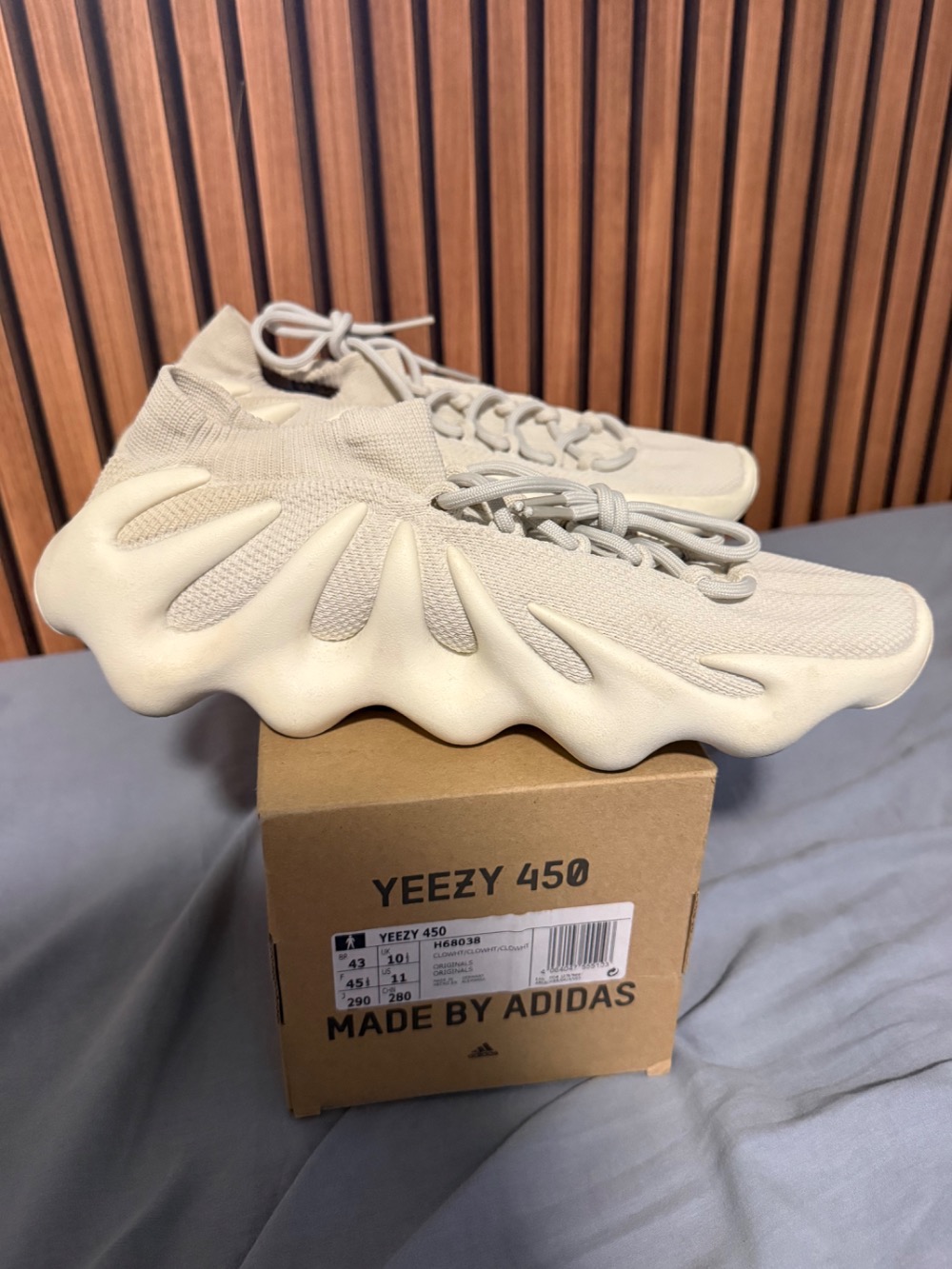 Yeezy 450 Cloud White