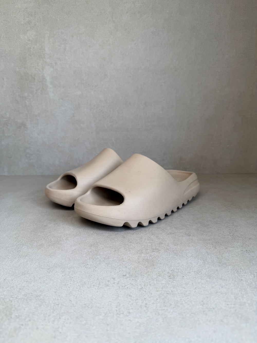 Yeezy Slide Pure (2022)