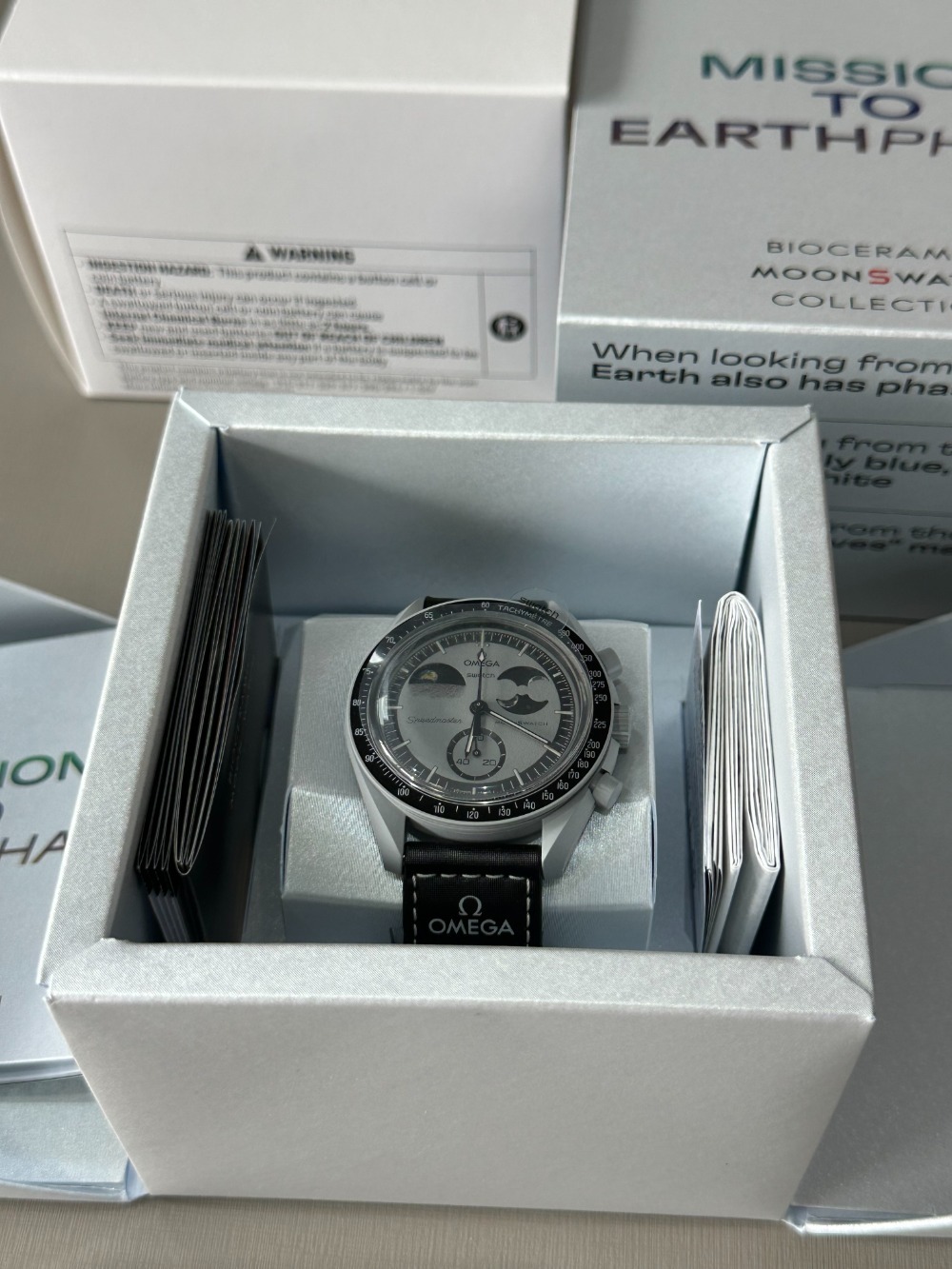 Swatch x Omega Relógio Bioceramic Mission To Earthphase 42mm