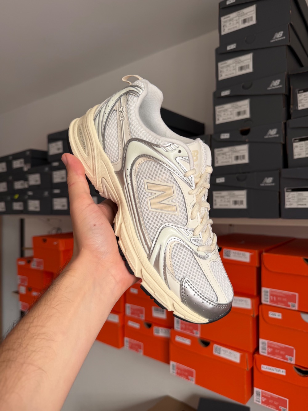 New Balance 530 Silver Metallic Linen
