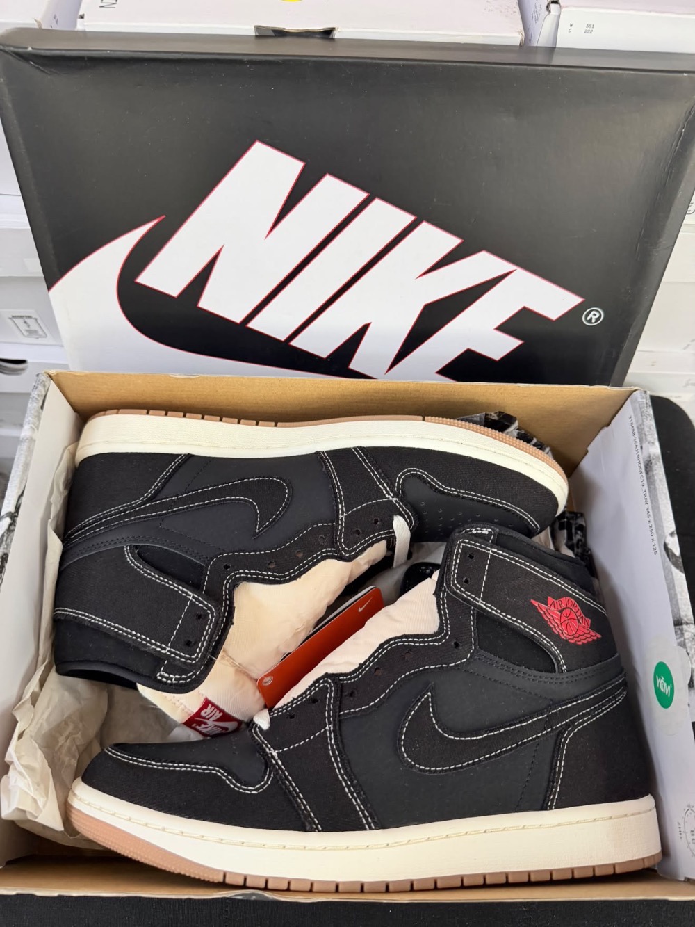 Air Jordan 1 Retro High OG Flight Club Black Sail