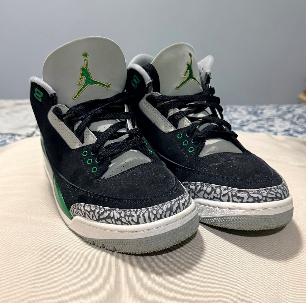 Air Jordan 3 Retro Pine Green