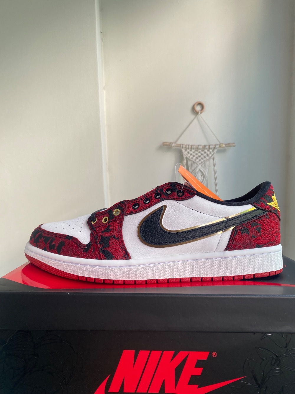 Air Jordan 1 Low Last Dance At The Garden Varsity Red