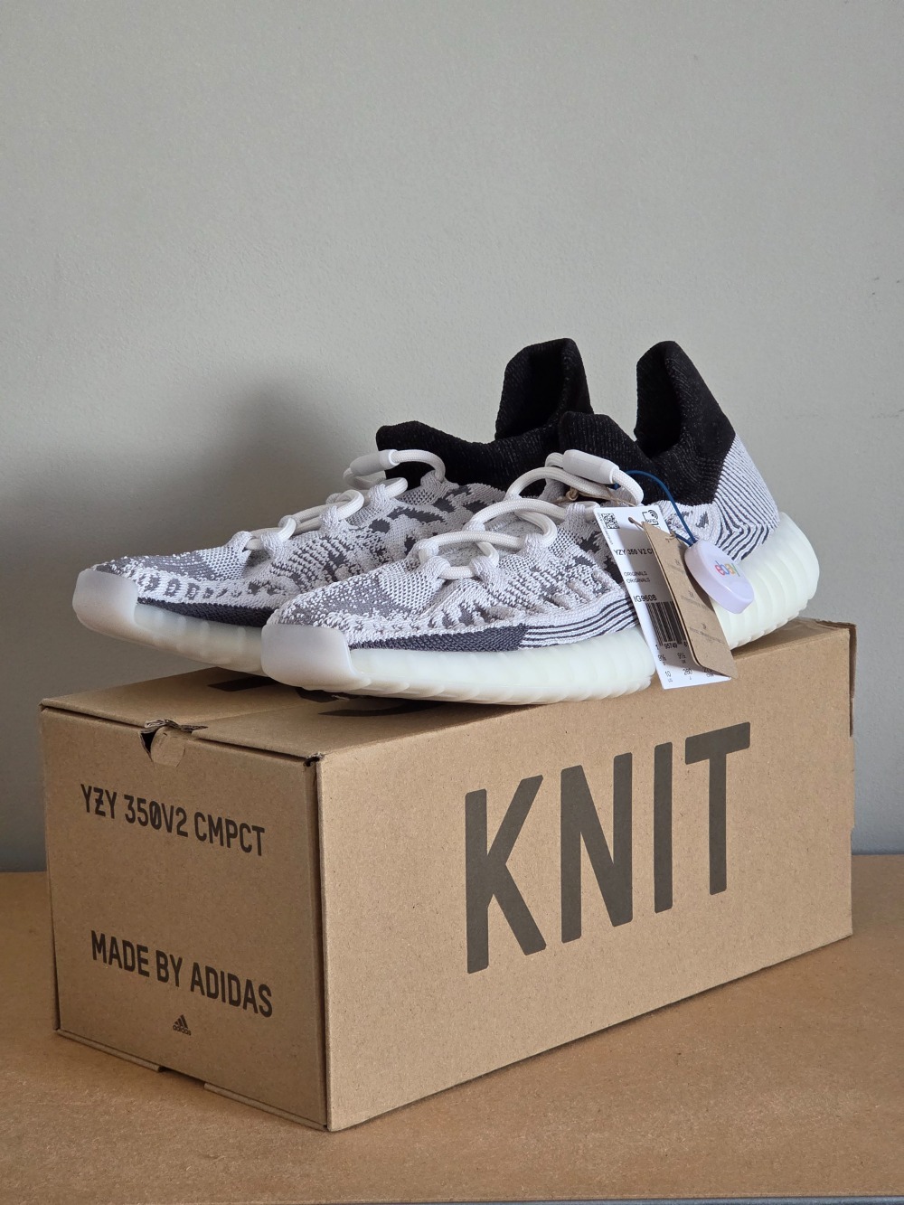 Yeezy 350 V2 CMPCT Slate White