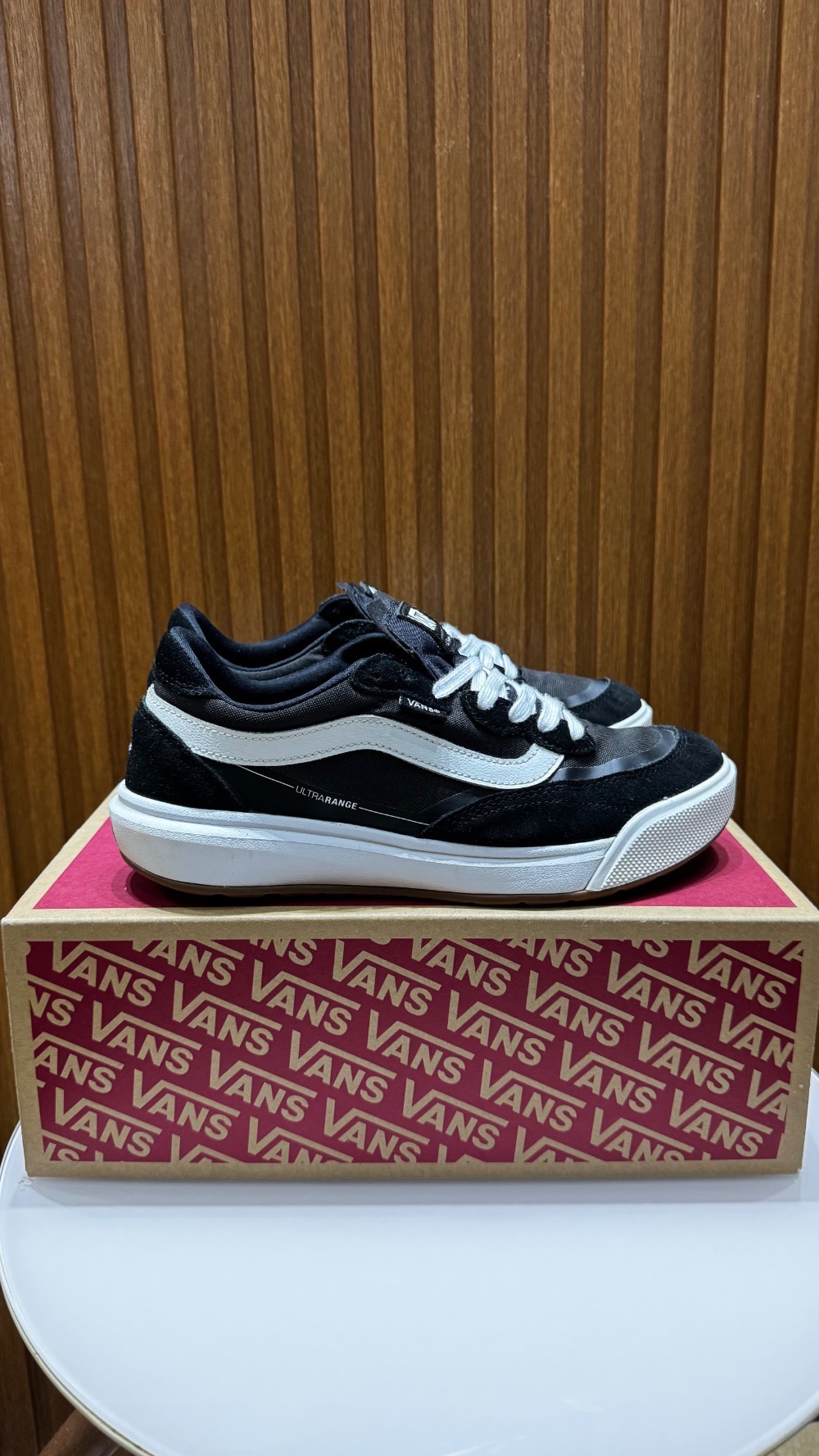 Tênis Vans Ultrarange Se 2.0 Mte Black White