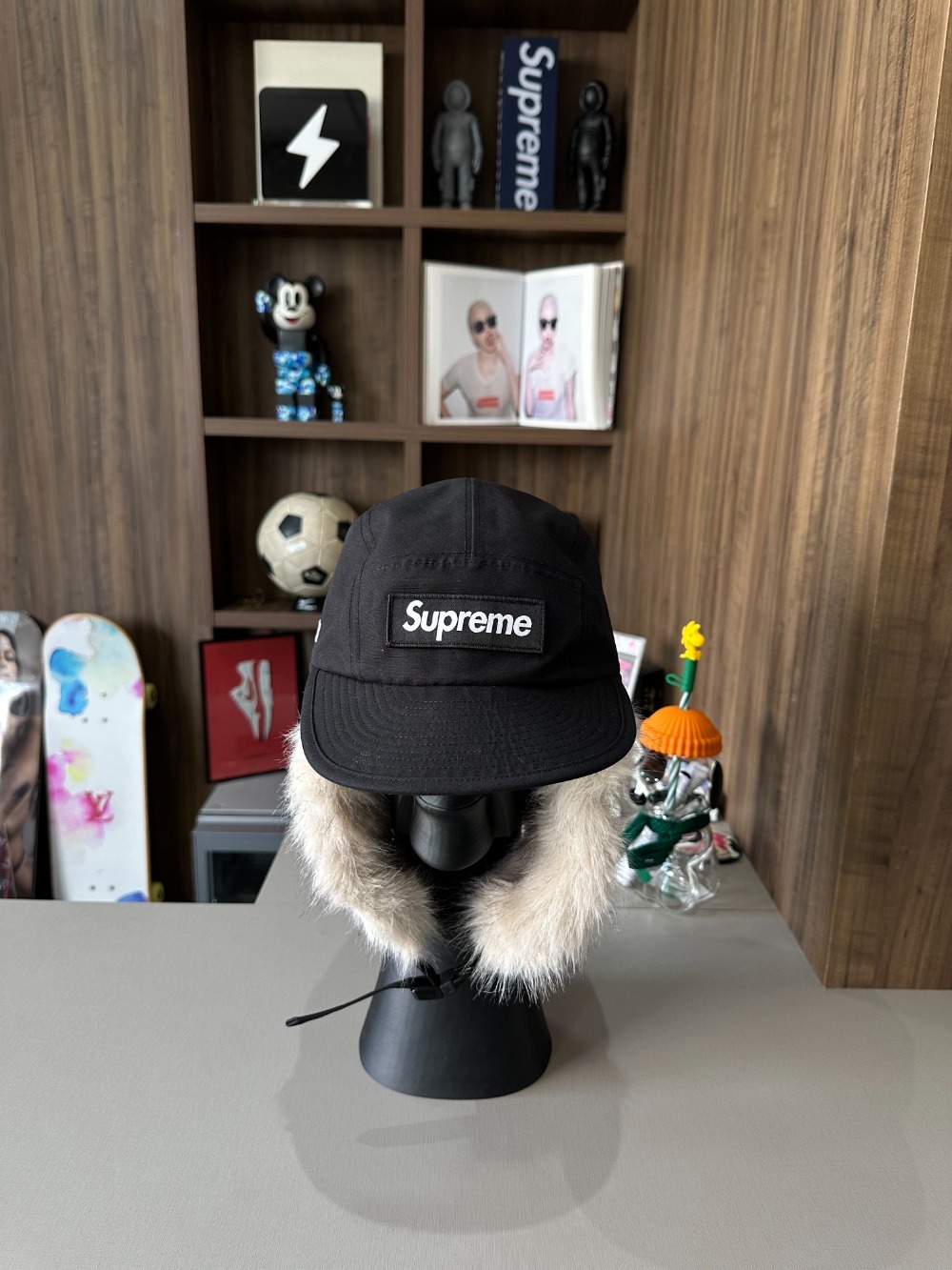 Boné Supreme GORE-TEX Earflap Camp Black FW26-W7