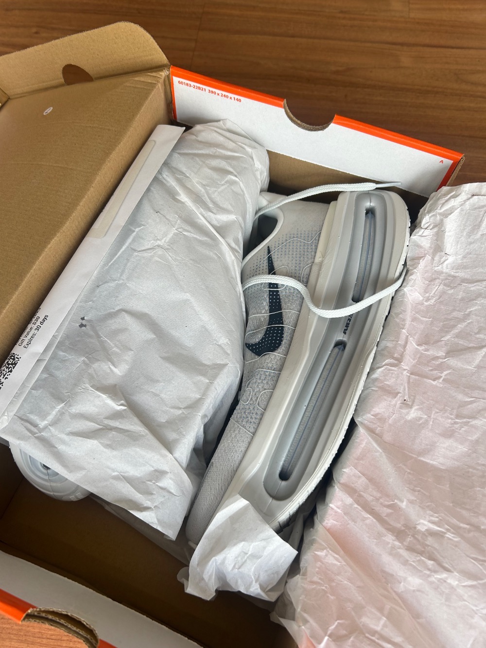 Nike Vomero Premium Off-White Grey Fog Dark Obsidian