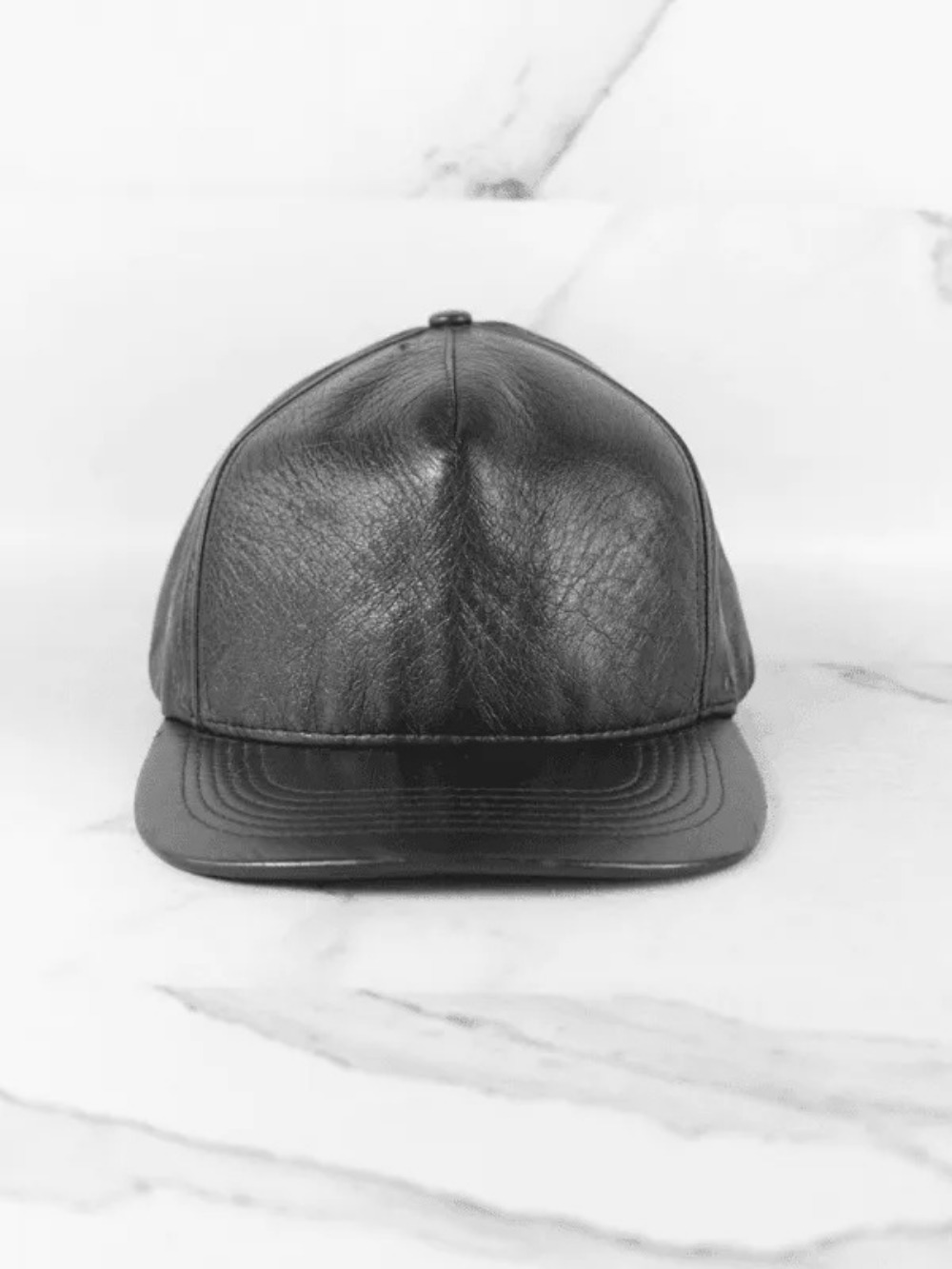 Boné Yves Saint Laurent Basic Preto