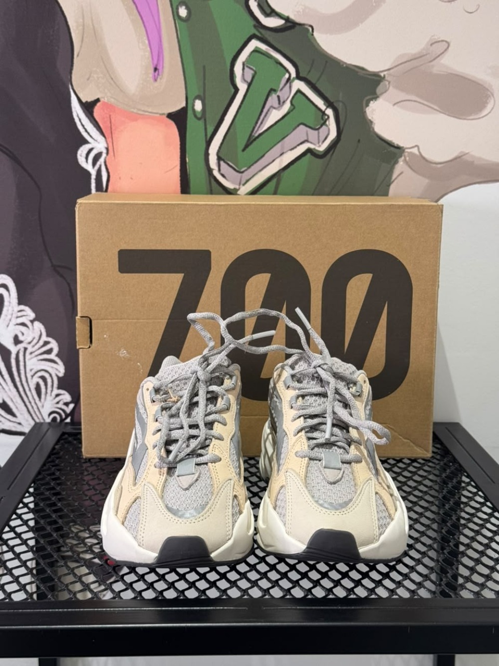 Yeezy Boost 700 v2 Cream