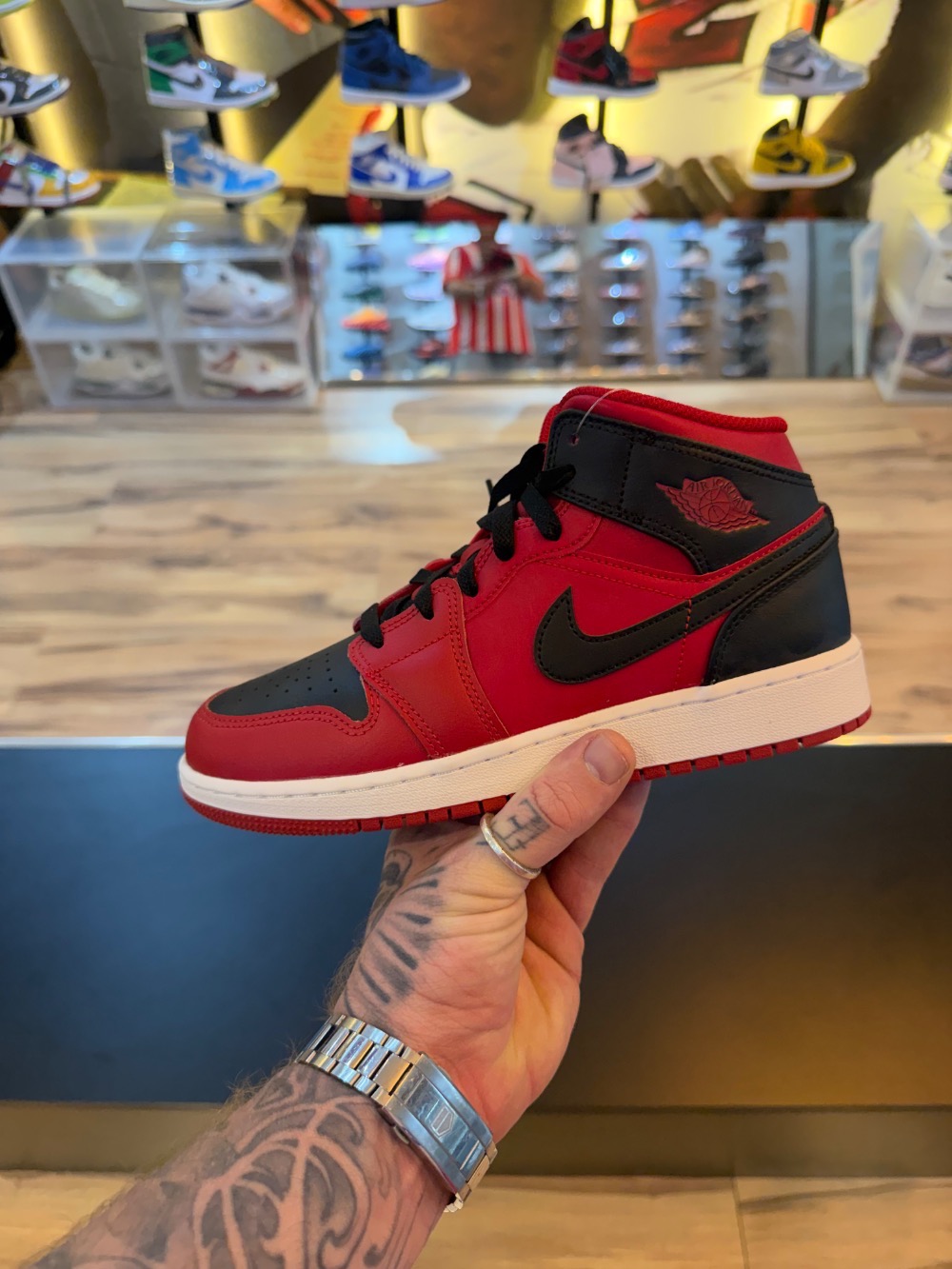Air Jordan 1 Mid GS Reverse Bred