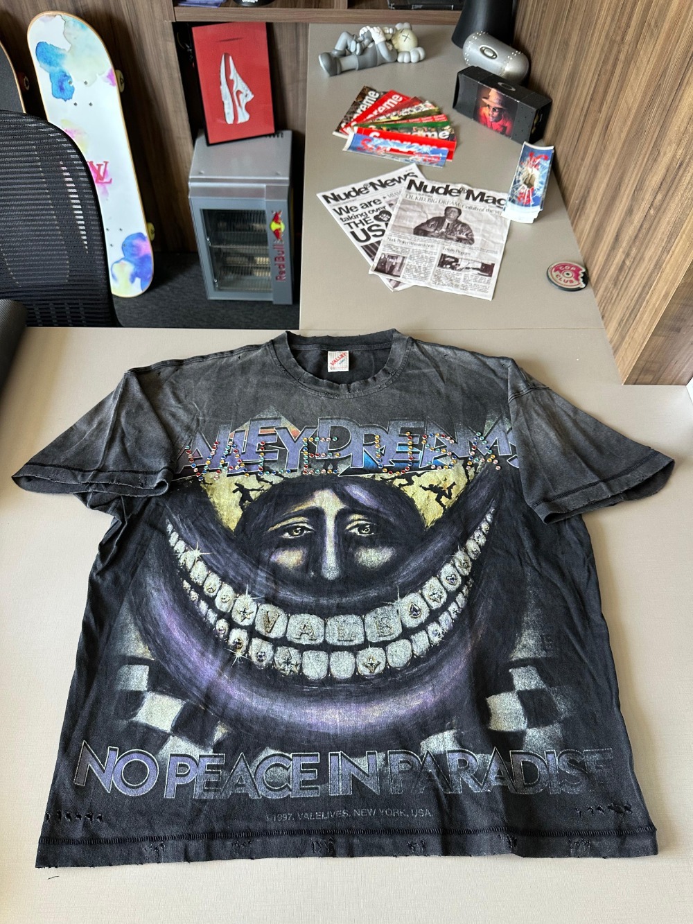 Camiseta Vale Lives Forever Smiley Face Black — P, Novo