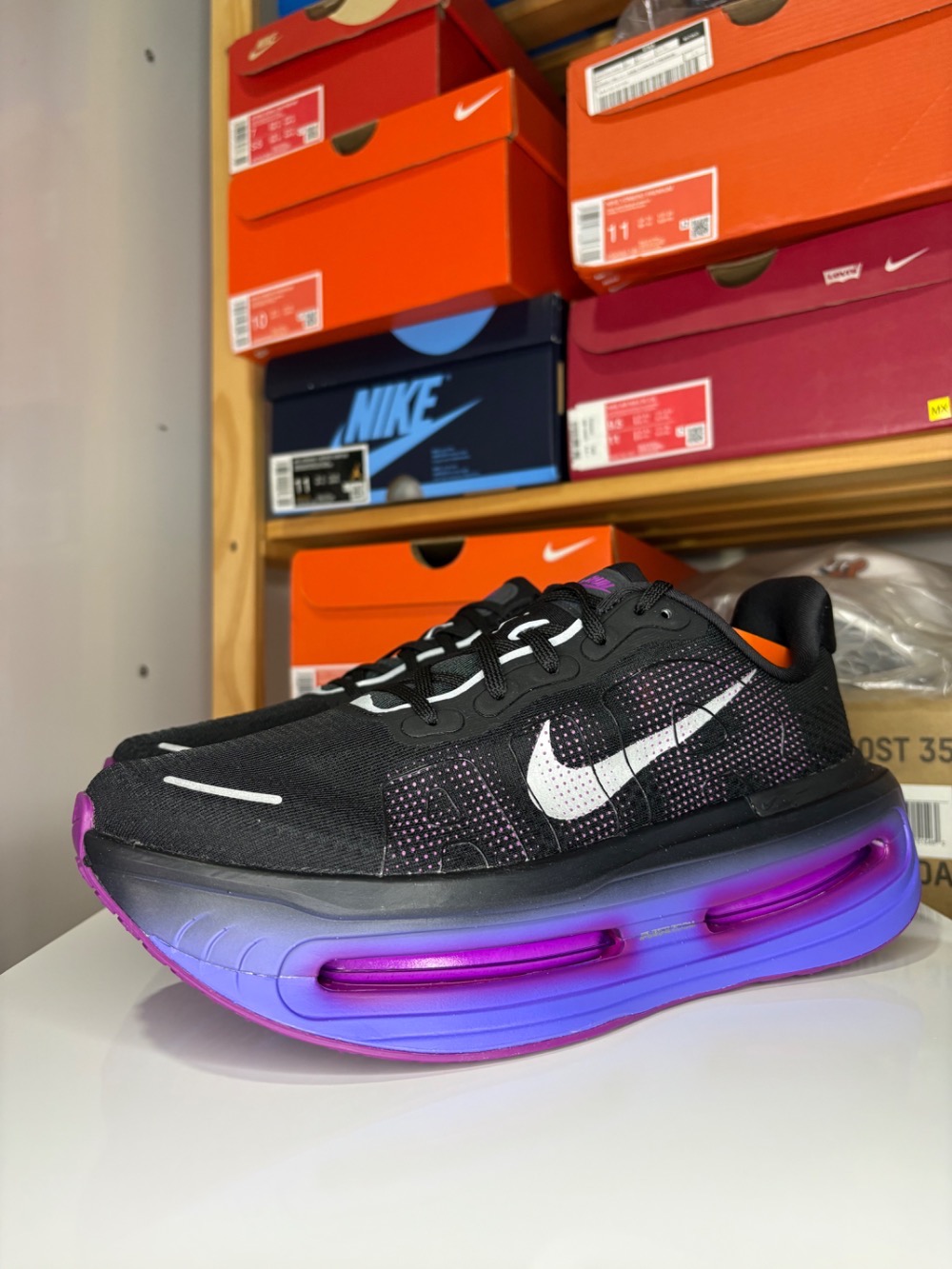 Nike Vomero Premium Black Persian Violet Bold Berry Feminino
