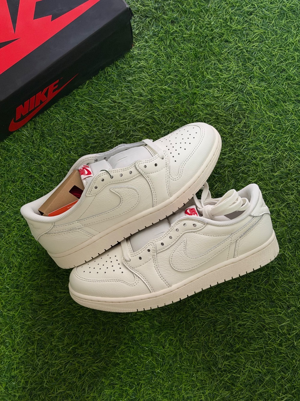 Air Jordan 1 Retro Low OG Sail University Red