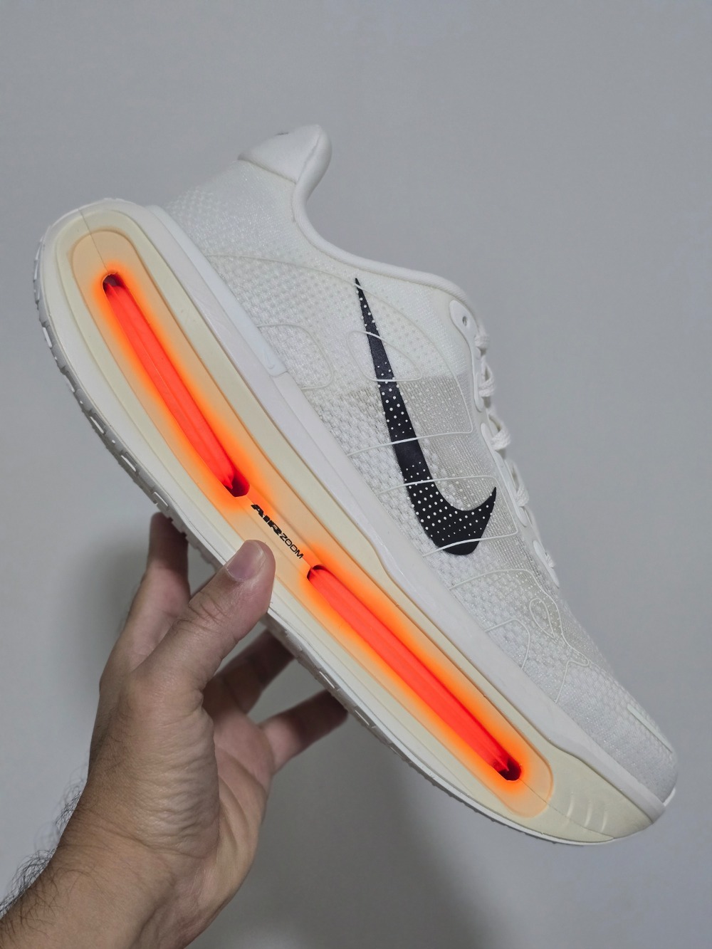 Nike Vomero Premium Sail Coconut Milk