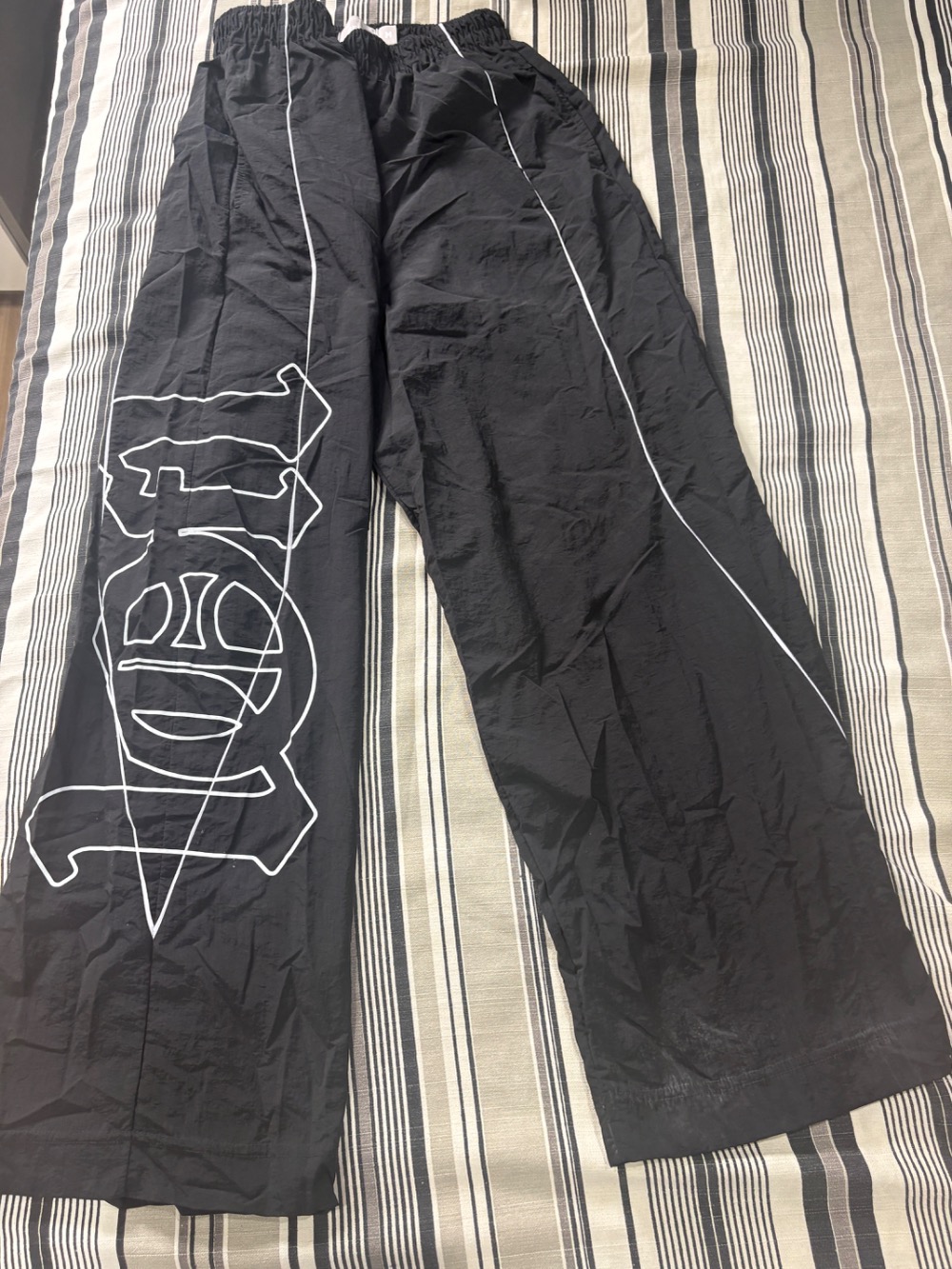 Calça Take-Off x exclusiviist glory