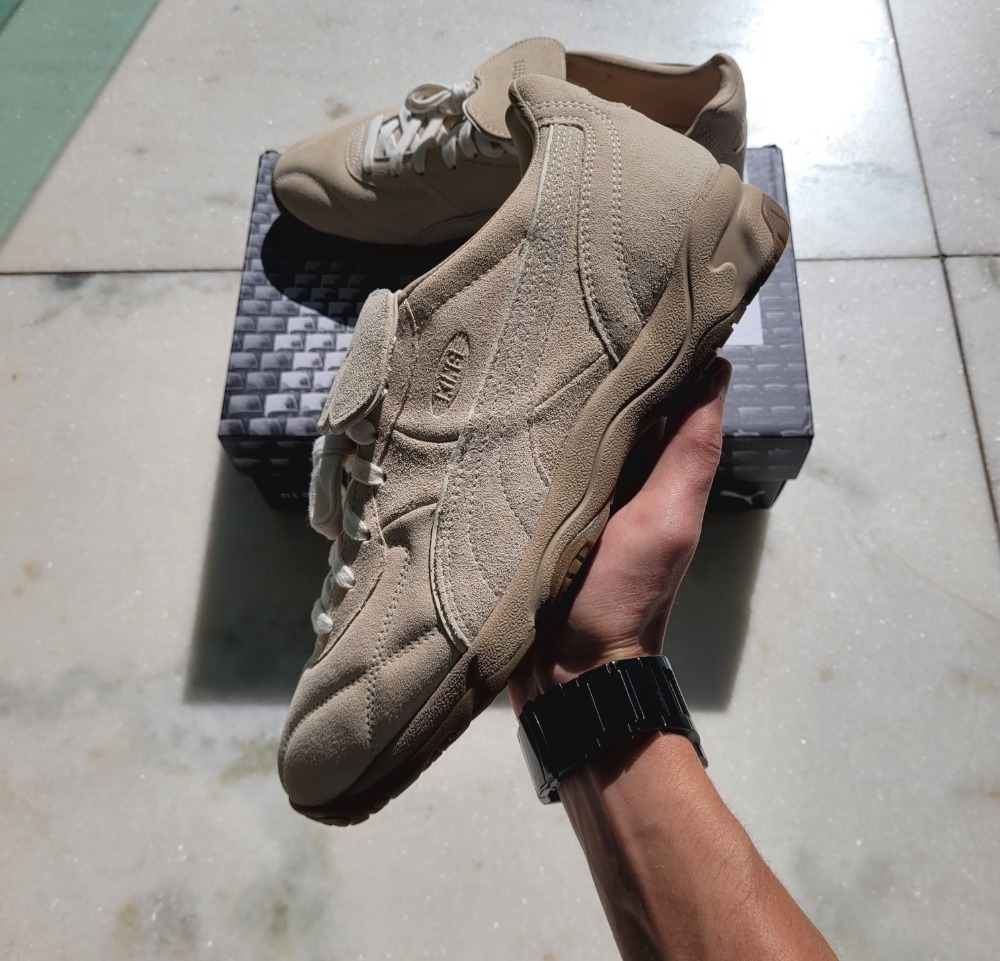 Represent x Puma King Indoor Light Sand Frosted Ivory