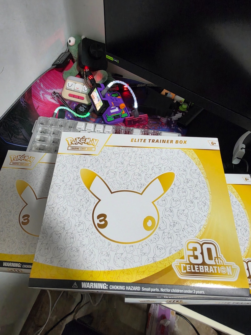 Coleção Treinador Avançado Celebração de 30 Anos Pokémon TCG EN-US