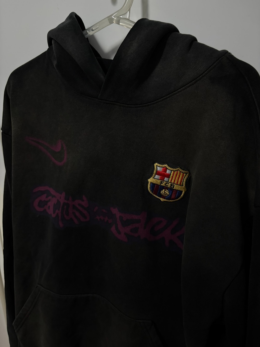 Travis Scott x Nike Moletom FC Barcelona Spray Logo