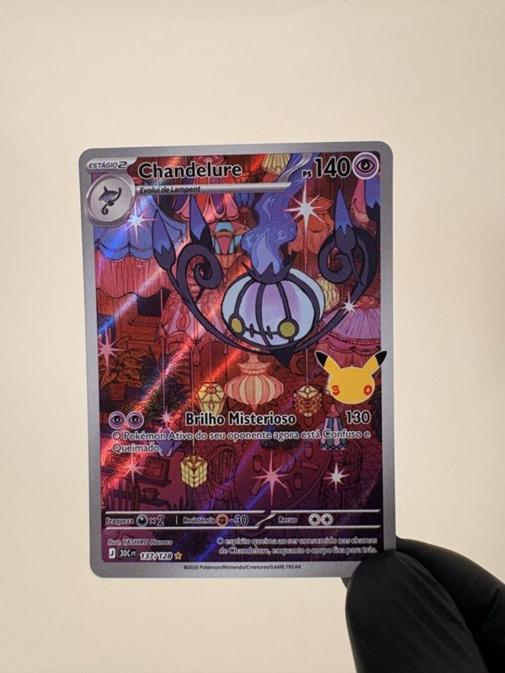 Chandelure (137/128) Celebração de 30 Anos Pokémon TCG