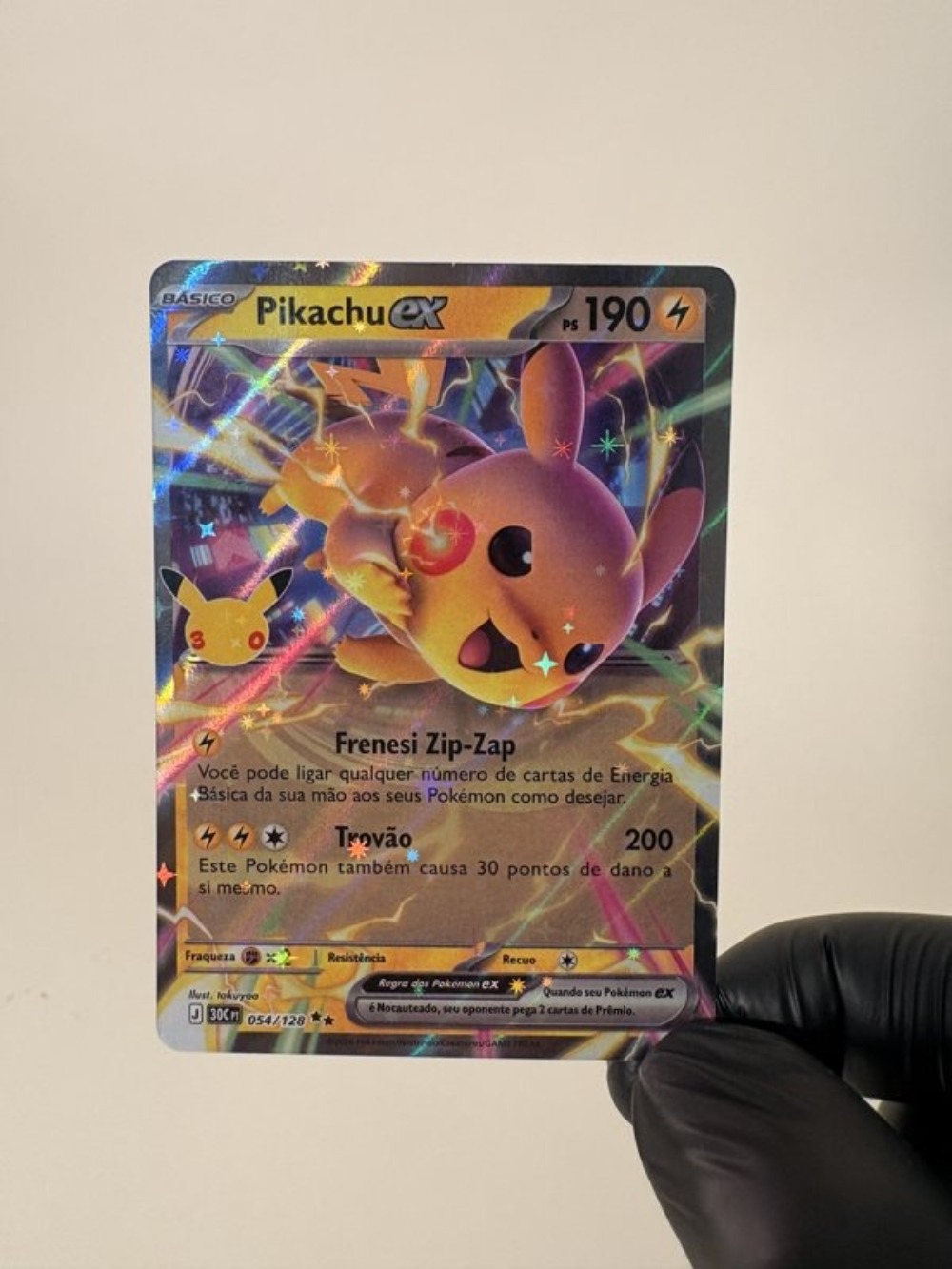 Pikachu ex (54/128) Celebração de 30 Anos Pokémon TCG