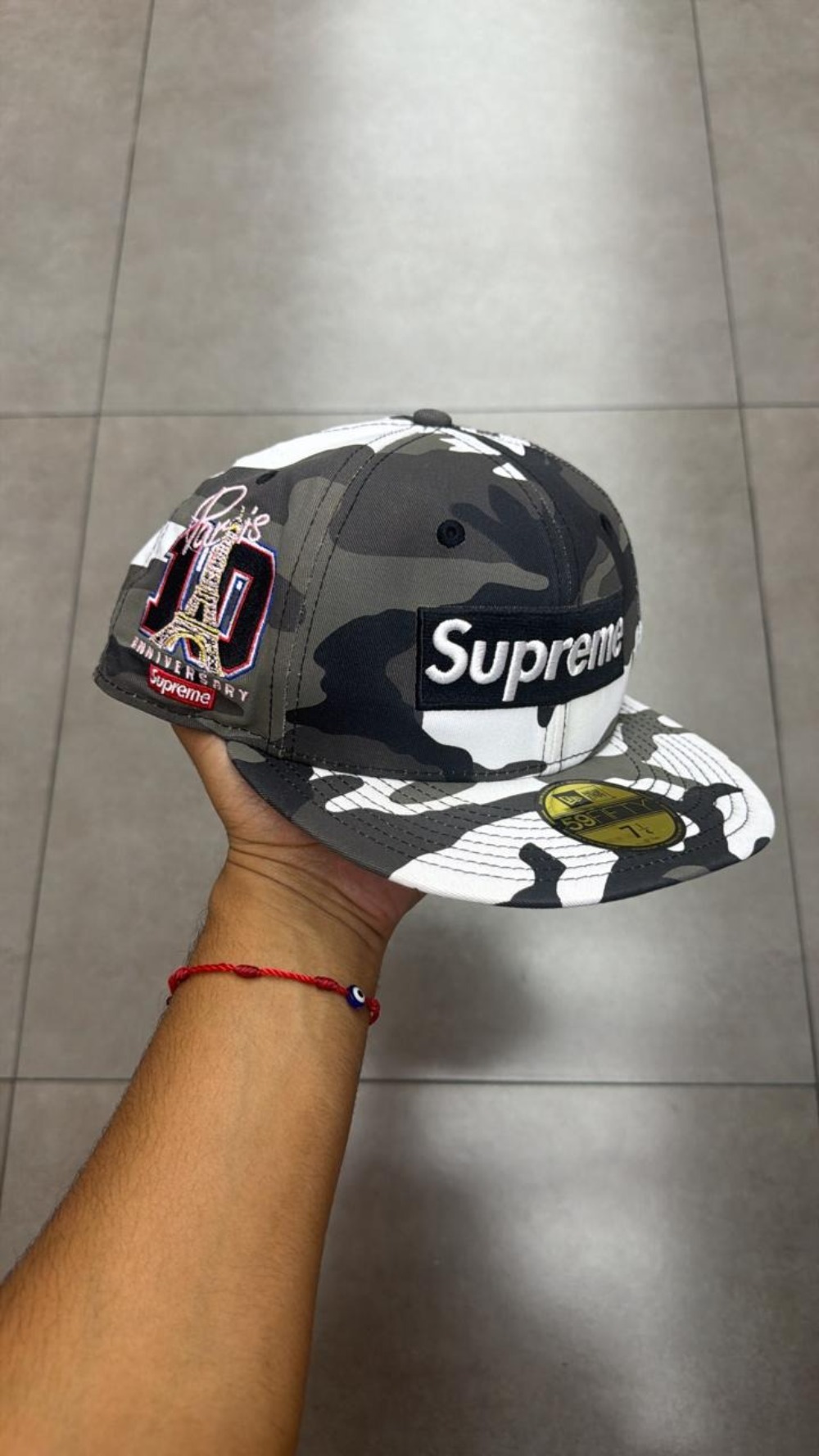New Era x Supreme Boné Shop Box Logo Paris Snow Camo SS26-W1 — 7-1/4, Novo