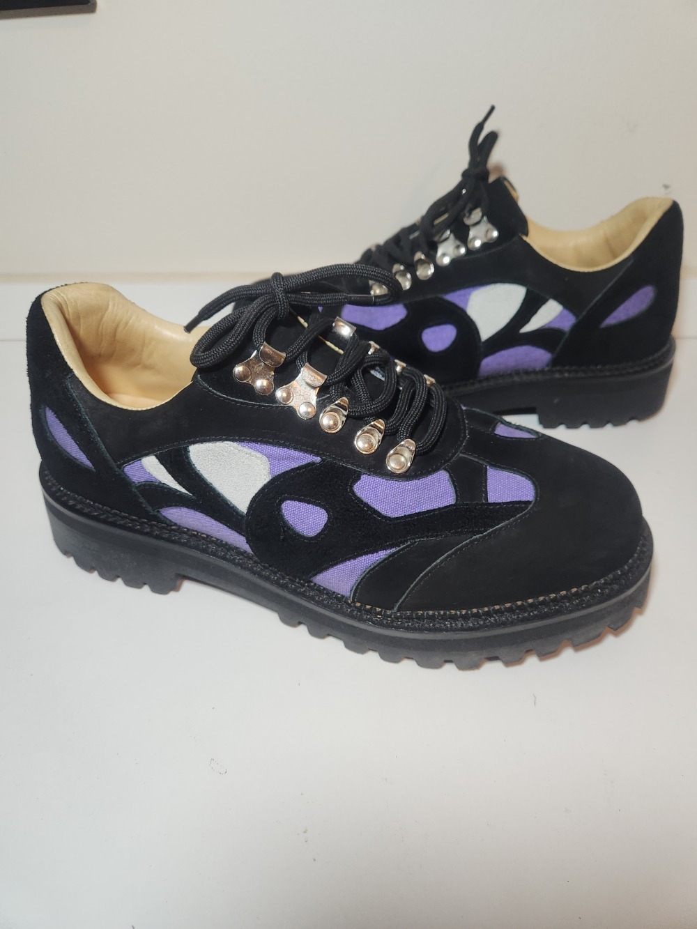 The KidSuper x Cocker Bota The Swirls Low Black
