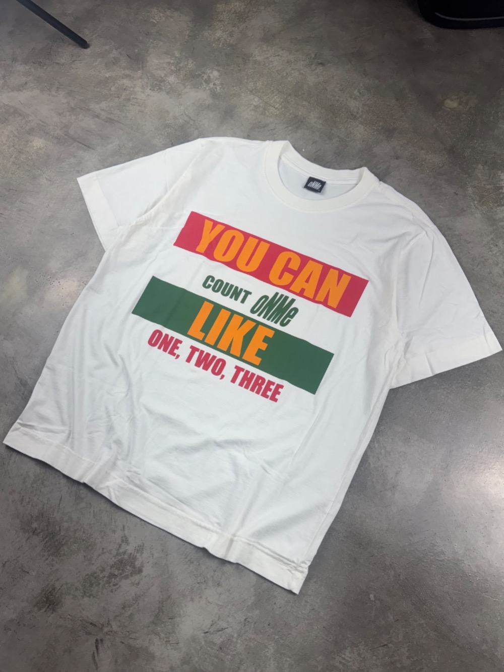 Camiseta “Count On Me” Off White
