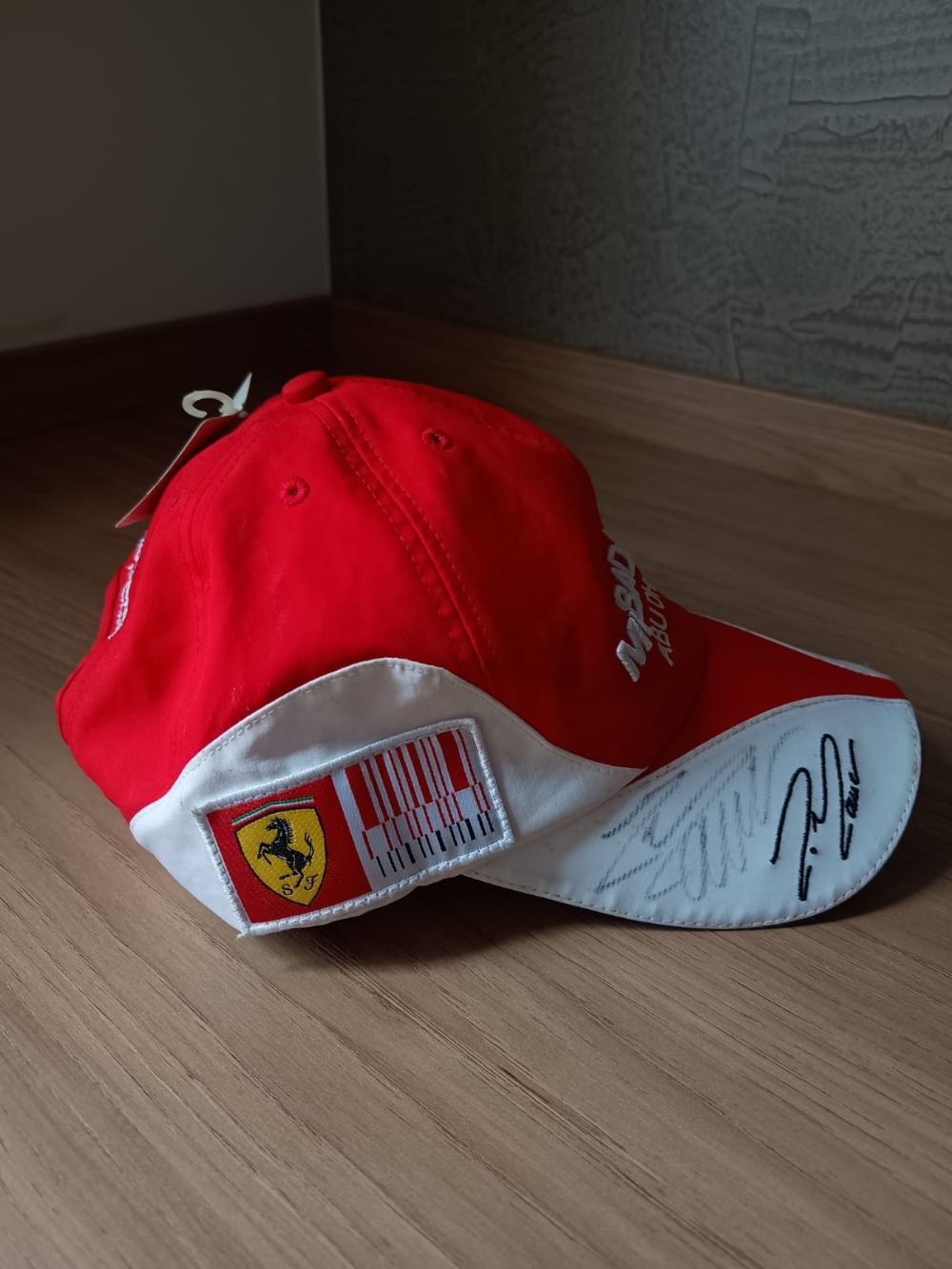 Boné Puma x Ferrari Autografado pelo Piloto Felipe Massa