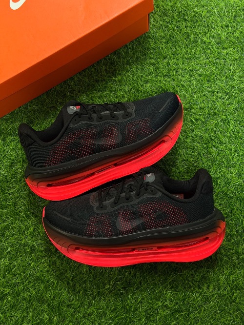Nike Vomero Premium Black Bright Crimson