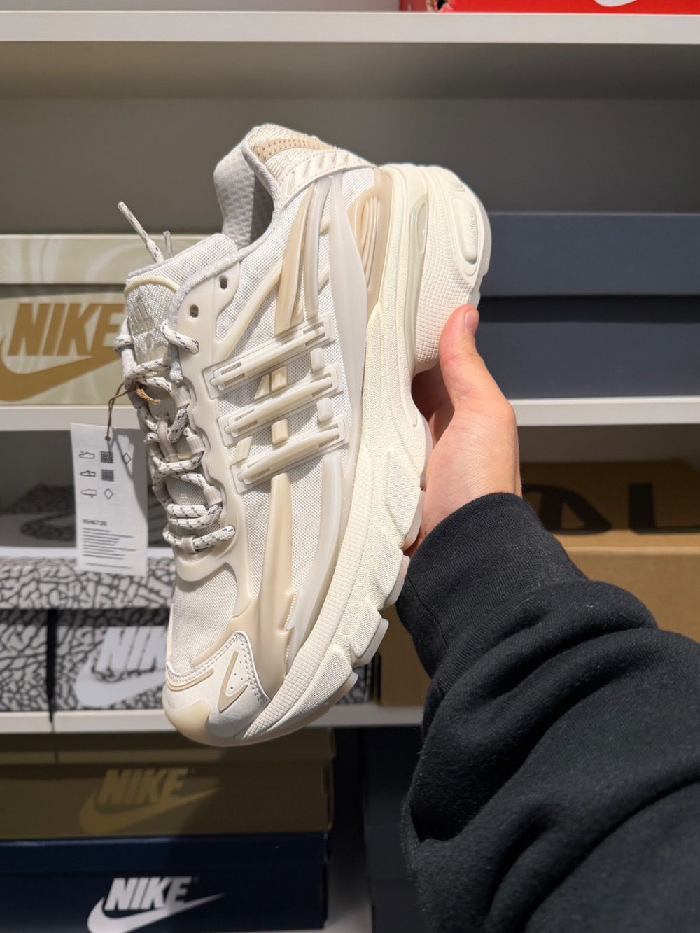 Pharrell Williams x adidas Adistar Jellyfish Chalk White