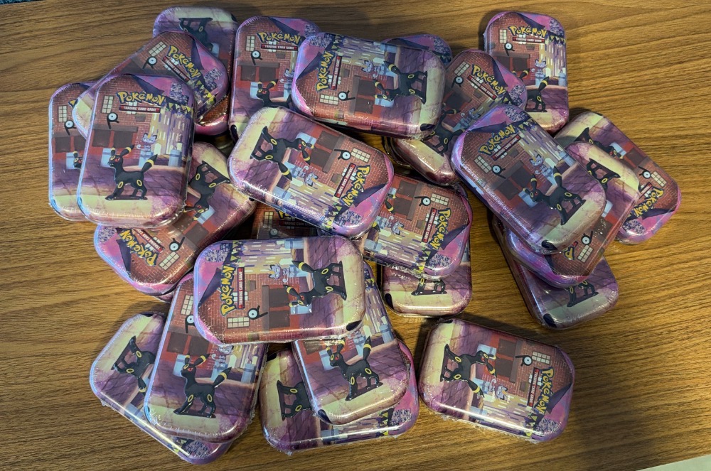Mini Lata Celebração de 30 Anos (Umbreon) Pokémon TCG EN-US