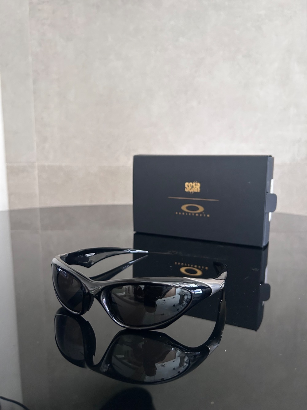 Óculos Oakley MUZM Scar Black