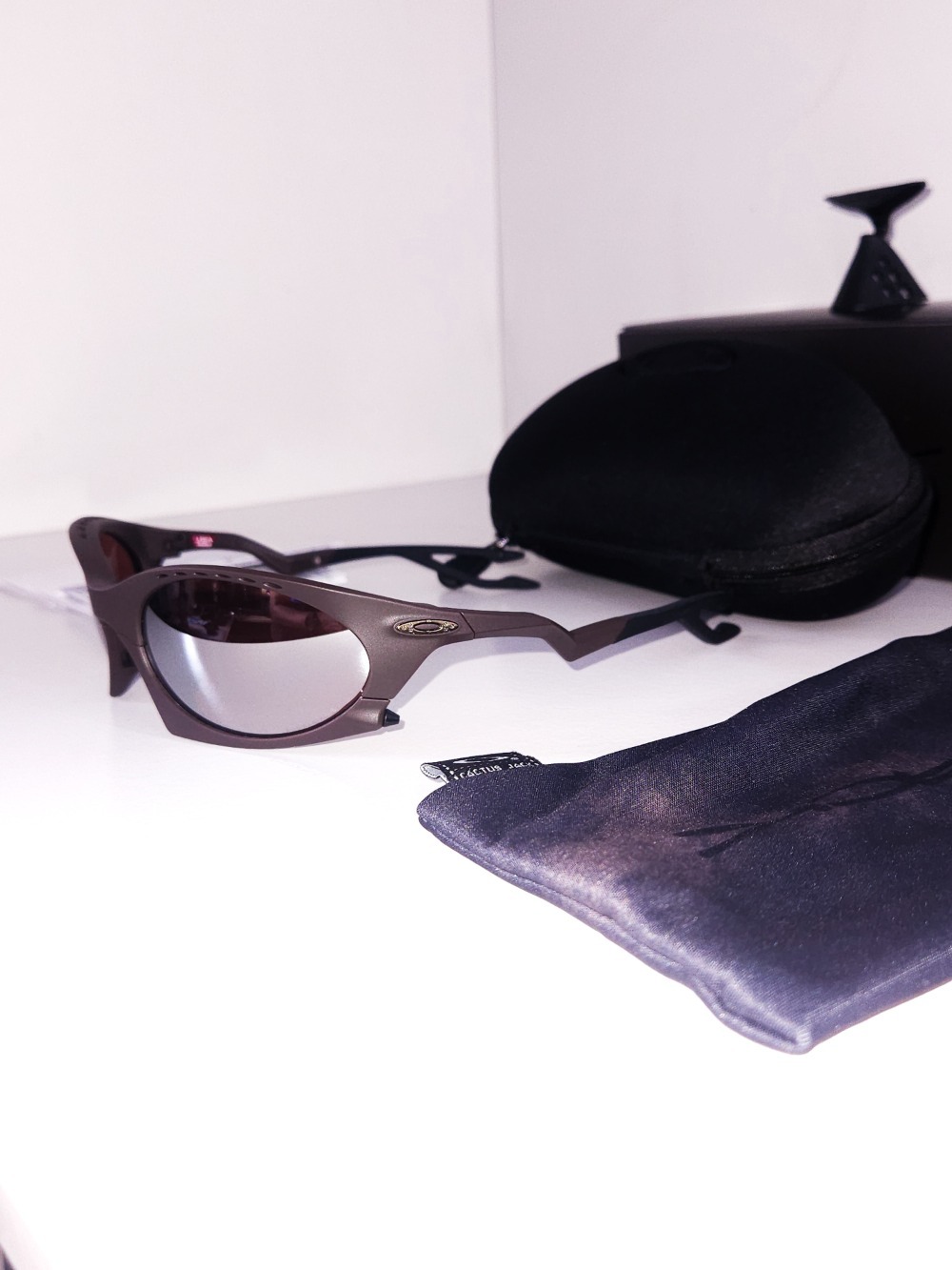 Cactus Jack x Oakley Óculos Plantaris Brown