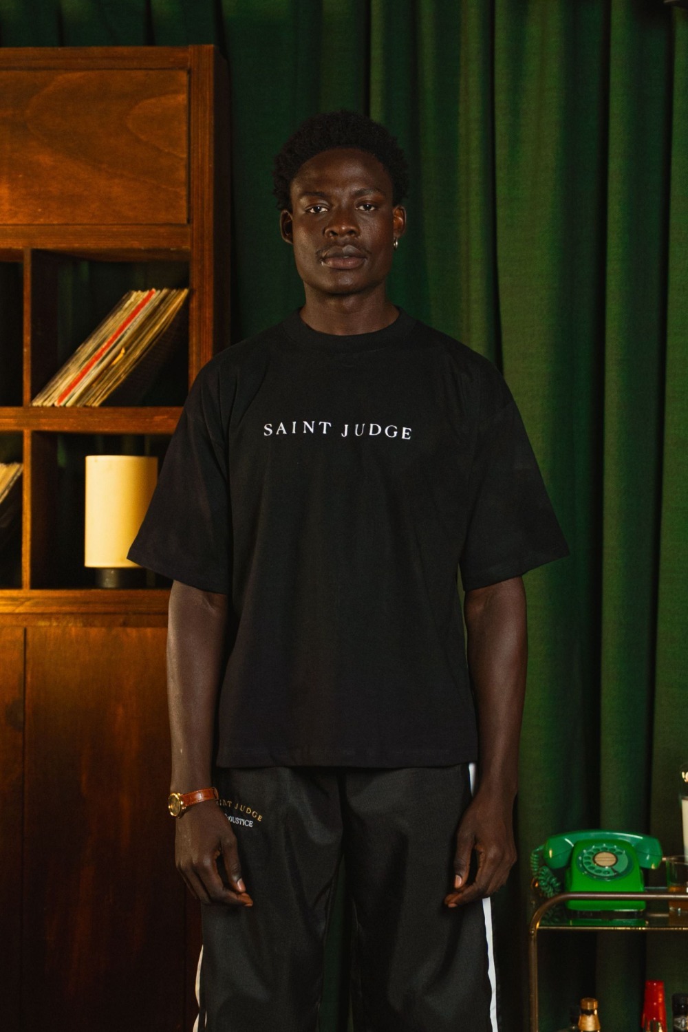 Camiseta Standard Saint Judge Preto