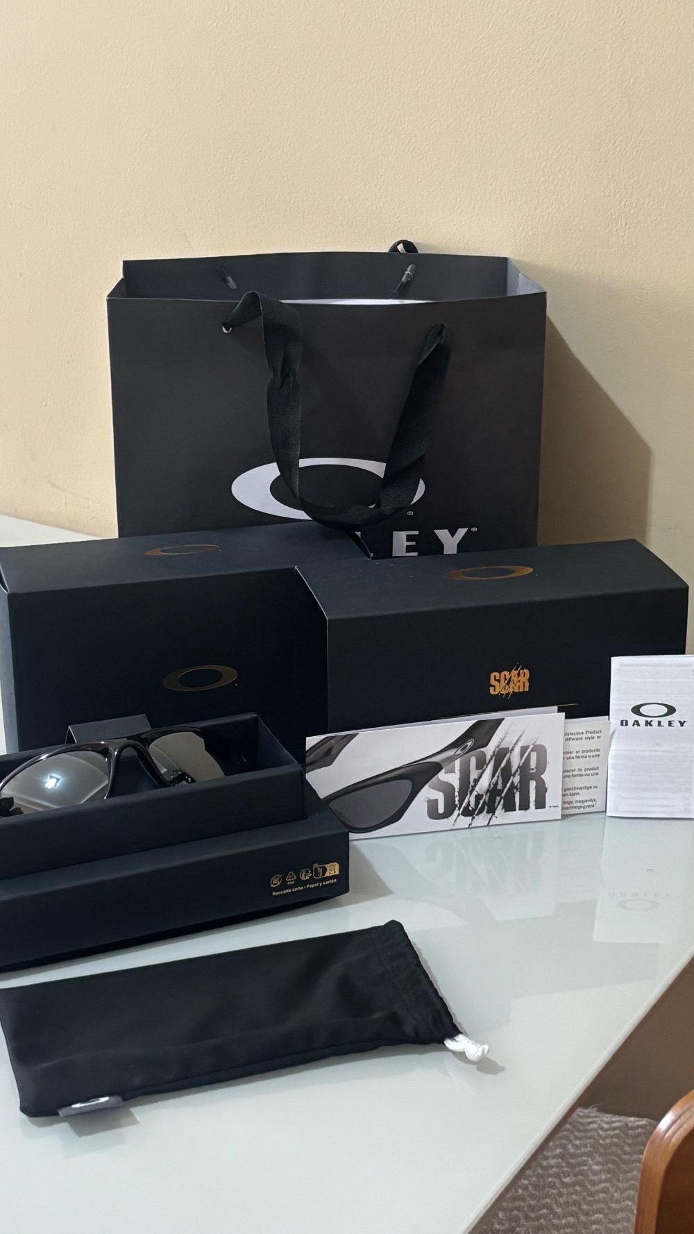 Óculos Oakley MUZM Scar Black