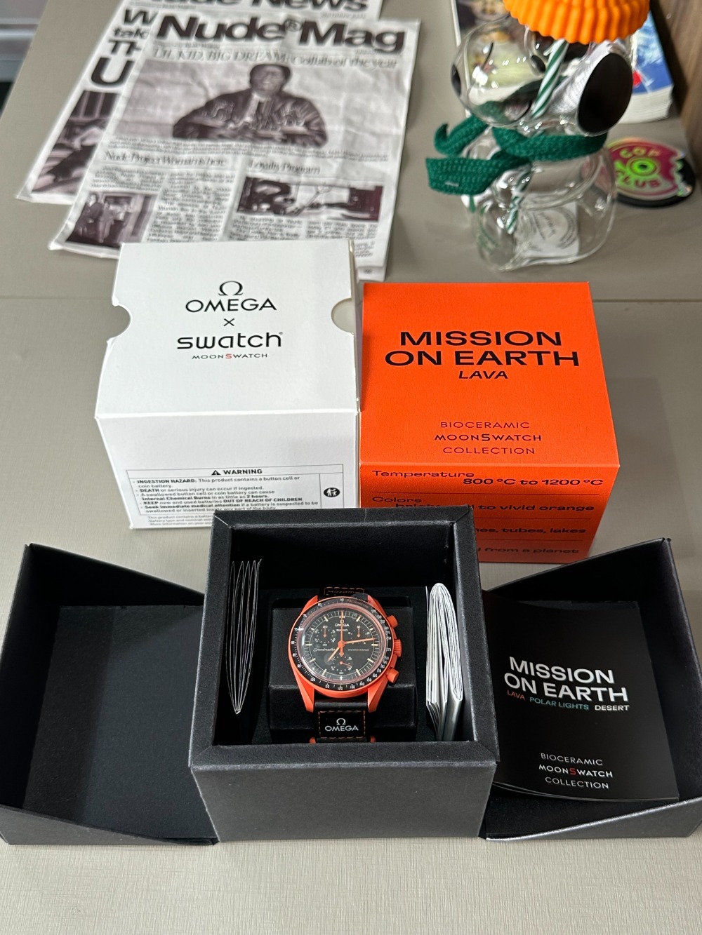 Swatch x Omega Relógio Bioceramic Moonswatch Mission On Earth Lava