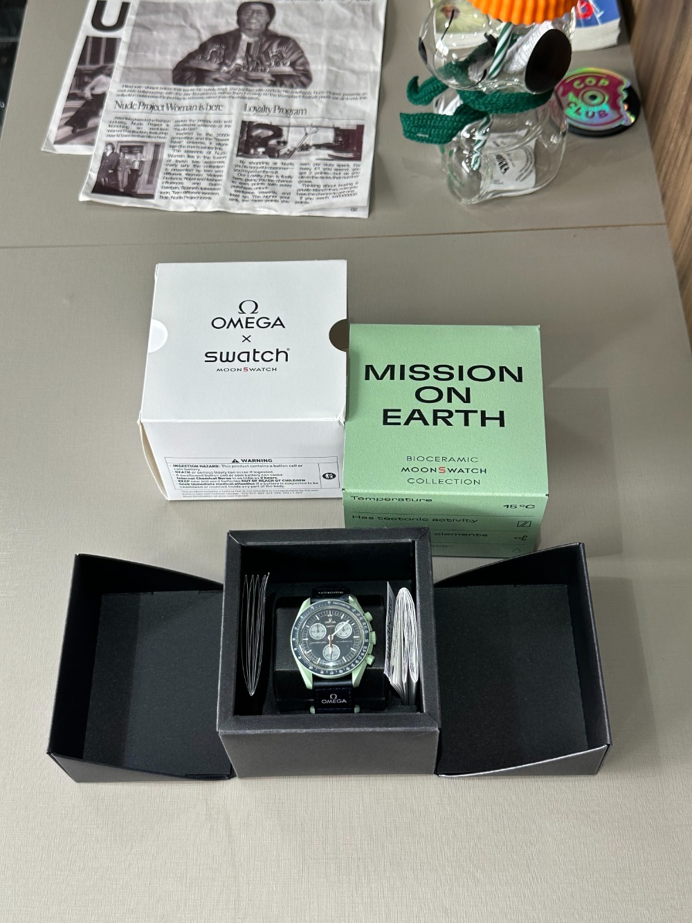 Swatch x Omega Relógio Bioceramic Moonswatch Mission to Earth