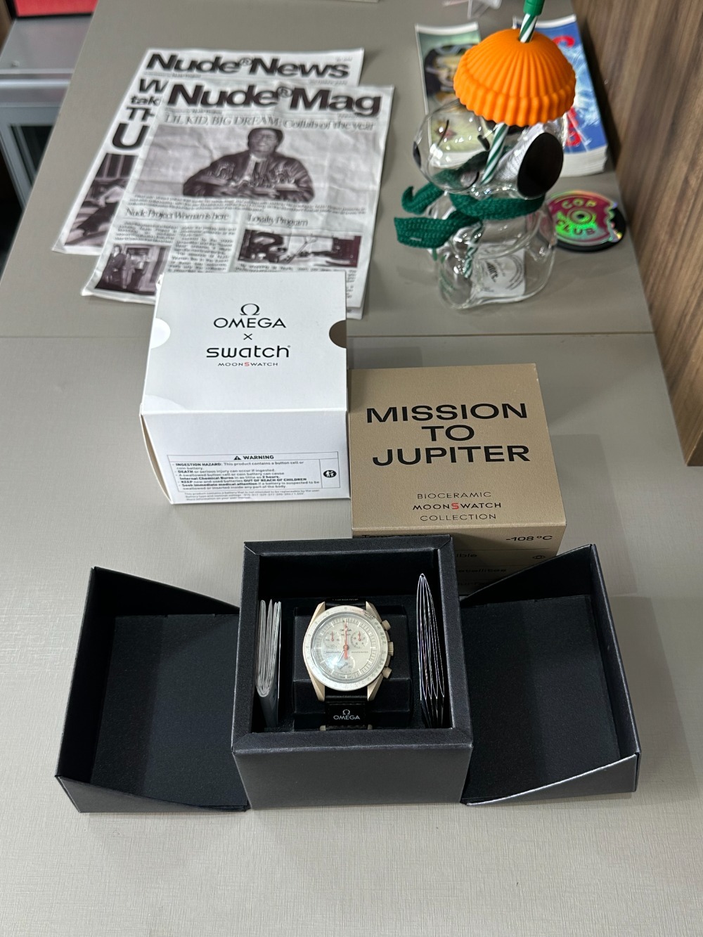Swatch x Omega Relógio Bioceramic Moonswatch Mission to Jupiter