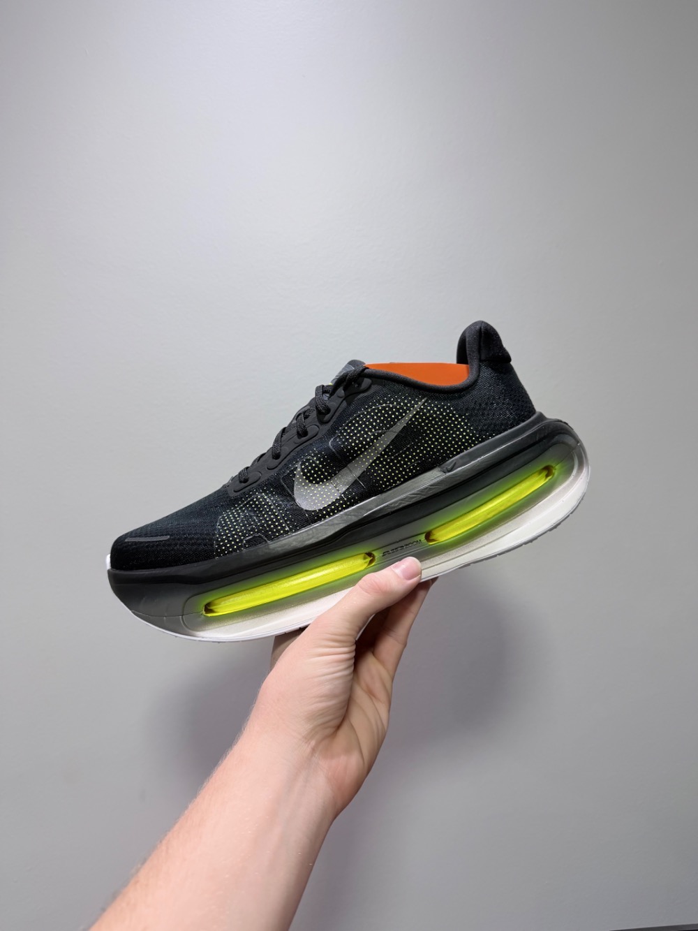 Nike Vomero Premium Black Volt