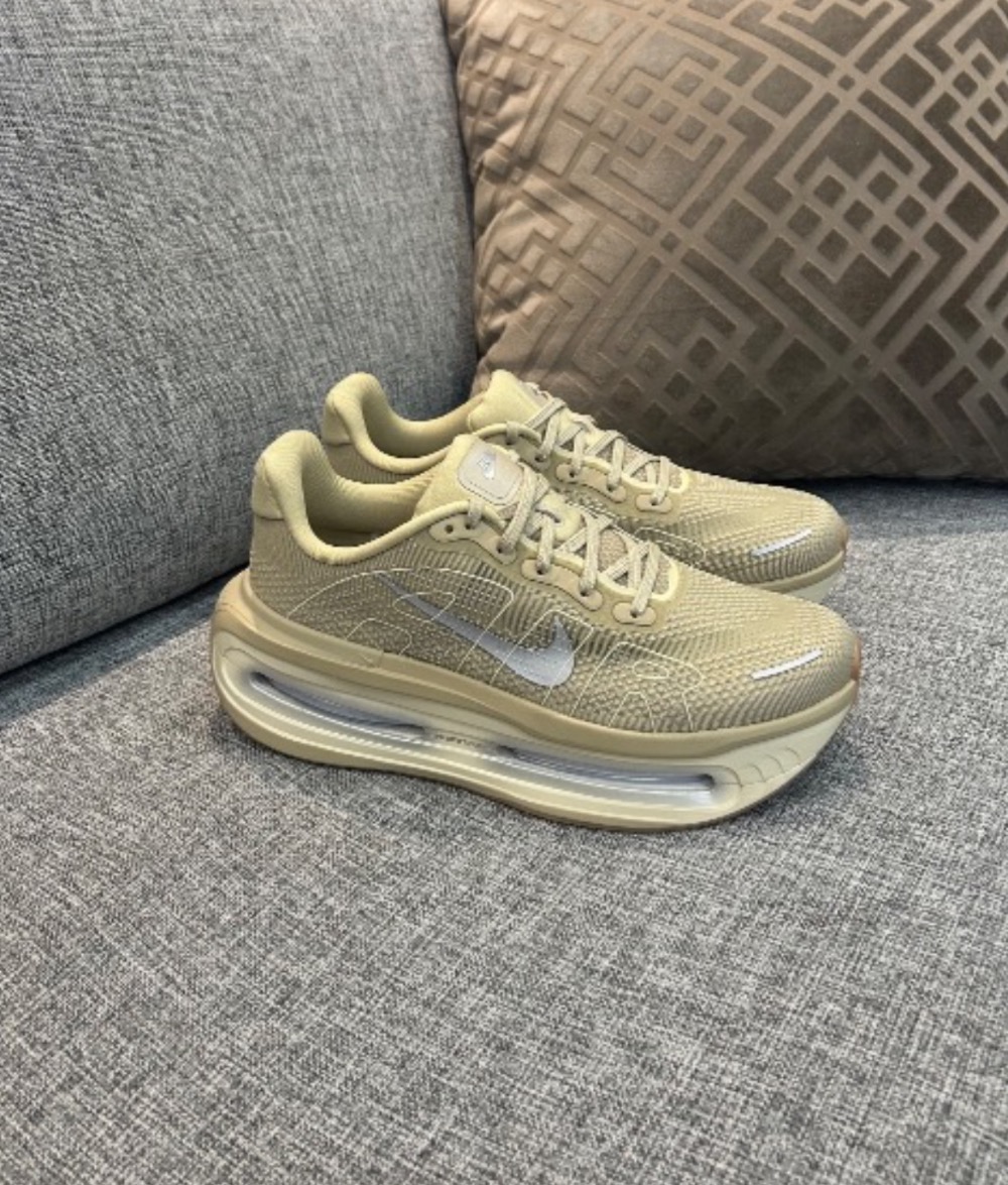 Nike Air Zoom Vomero Premium Desert Khaki Light Khaki